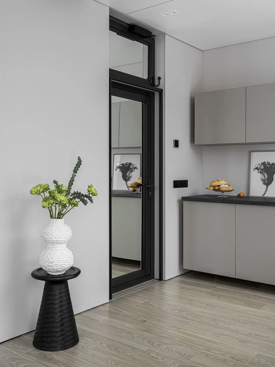 cuisine décoration design grise petite maison miroir de 36m2 cuisine décoration design grise petite maison miroir de 36m2