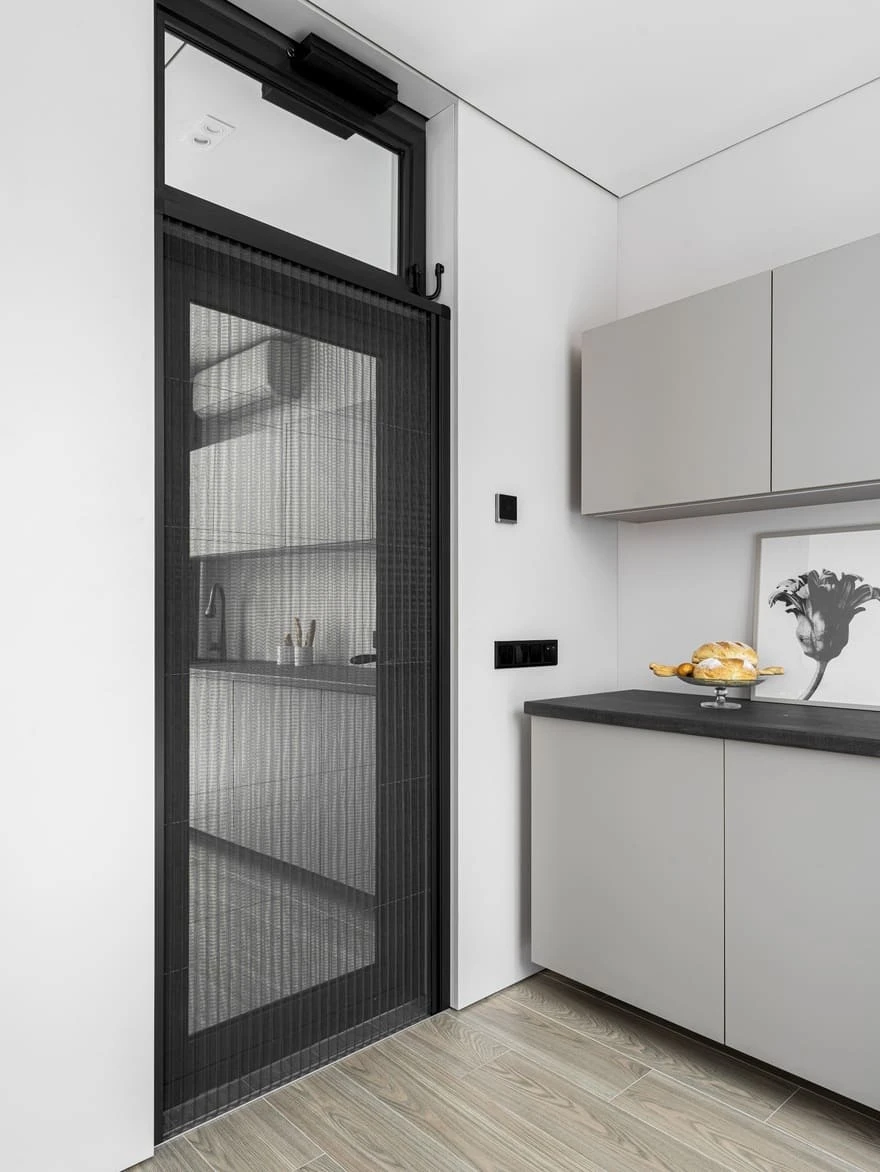 cuisine décoration design grise petite maison miroir de 36m2 cuisine décoration design grise petite maison miroir de 36m2