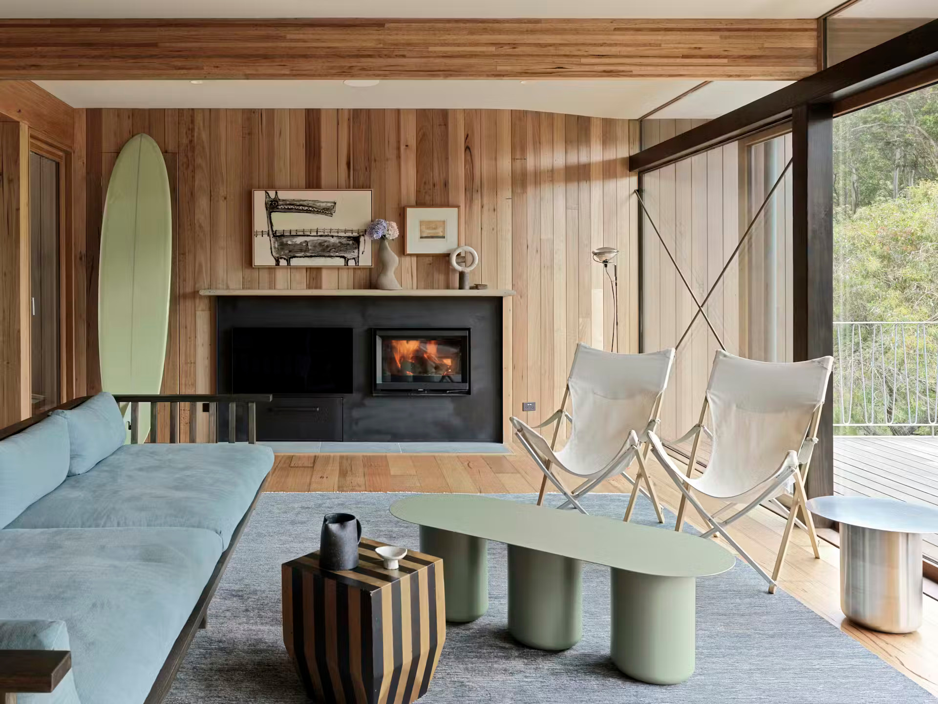 salon avec cheminée décoration contemporaine
