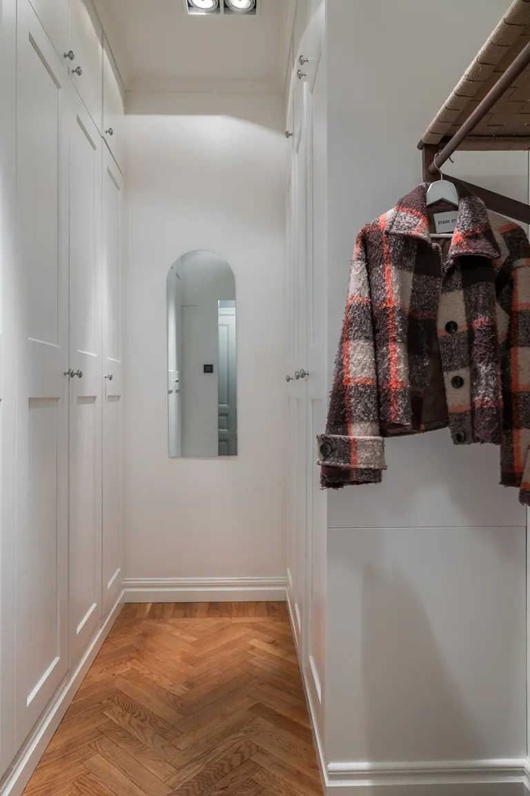 entrée parquet à chevrons appartement 54m2 décoration scandinave