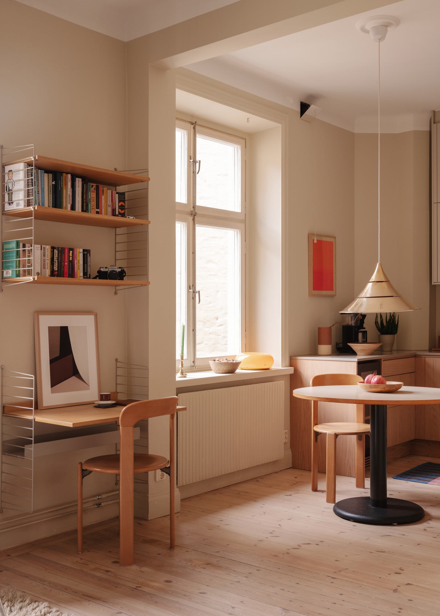 espace bureau et cuisine ouverte appartement 43m2