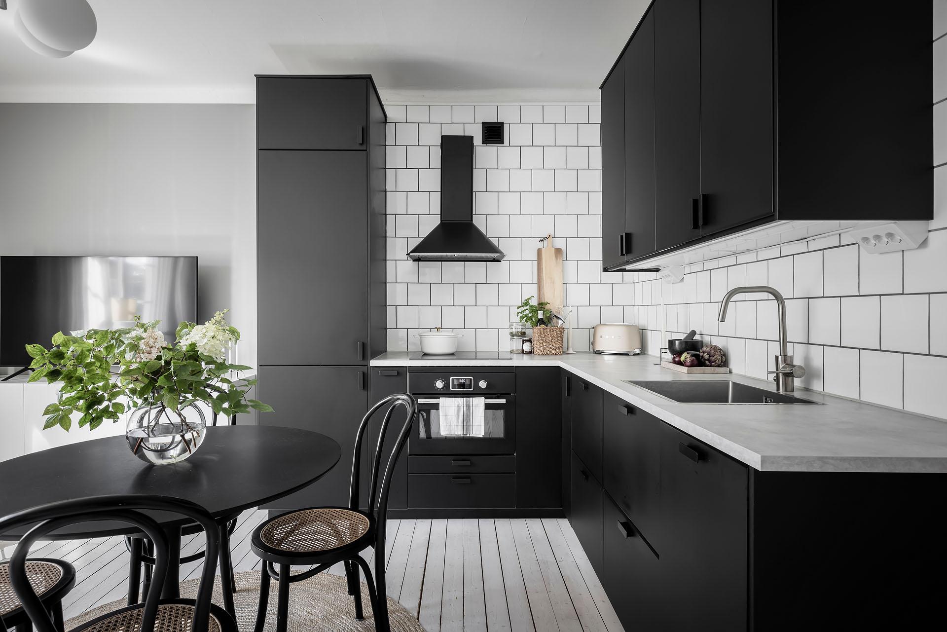 salon avec cuisine ouverte deux-pièces 40m2 décoration monochrome scandinave salon avec cuisine ouverte deux-pièces 40m2 décoration monochrome scandinave