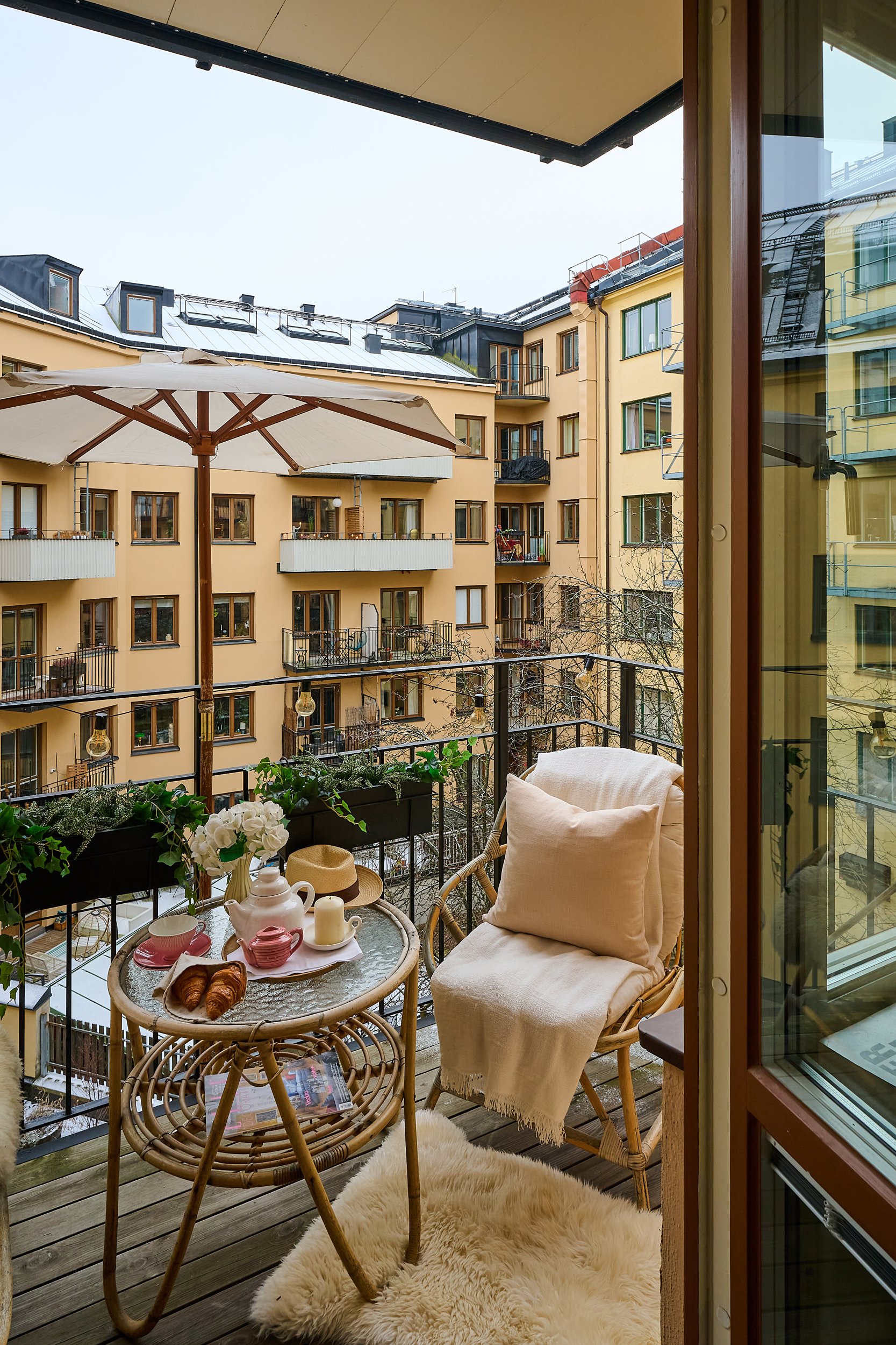 balcon sur cour deux-pièces 50m2 balcon sur cour deux-pièces 50m2