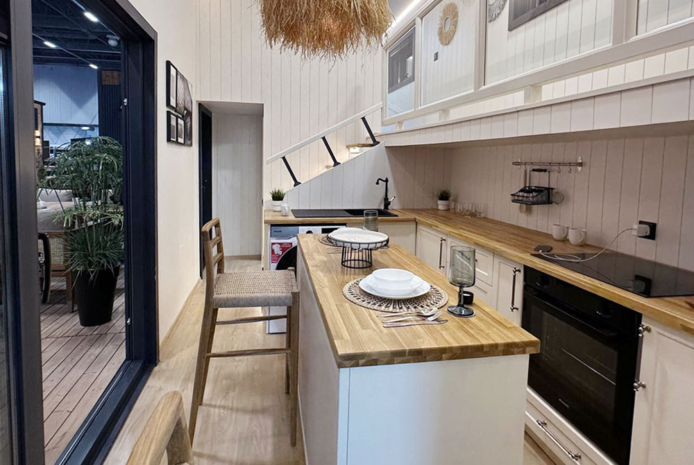cuisine Napoli petite maison 20m2 livrable en France inspirée par les containers par Tiny House Pro cuisine Napoli petite maison 20m2 livrable en France inspirée par les containers par Tiny House Pro