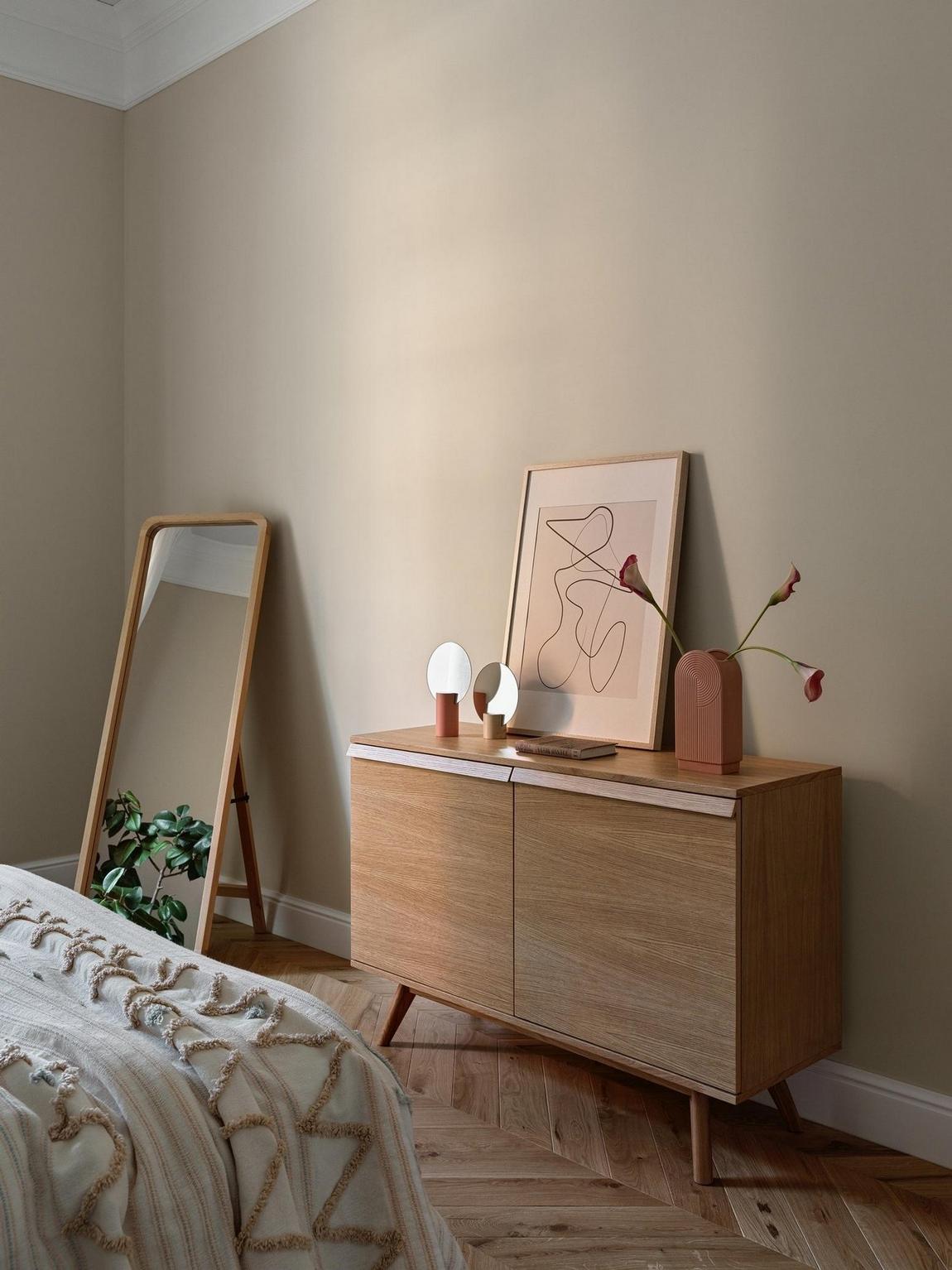 chambre murs beiges appartement de 78m2 décoration vintage scandinave
