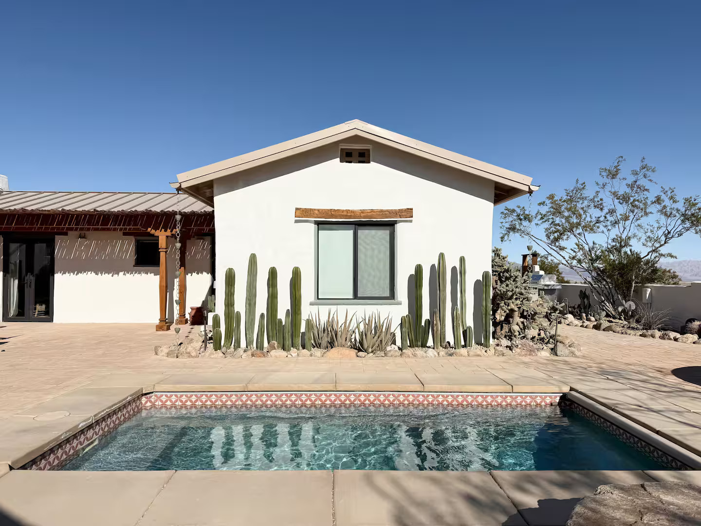 jardin avec piscine maison Joshua Tree