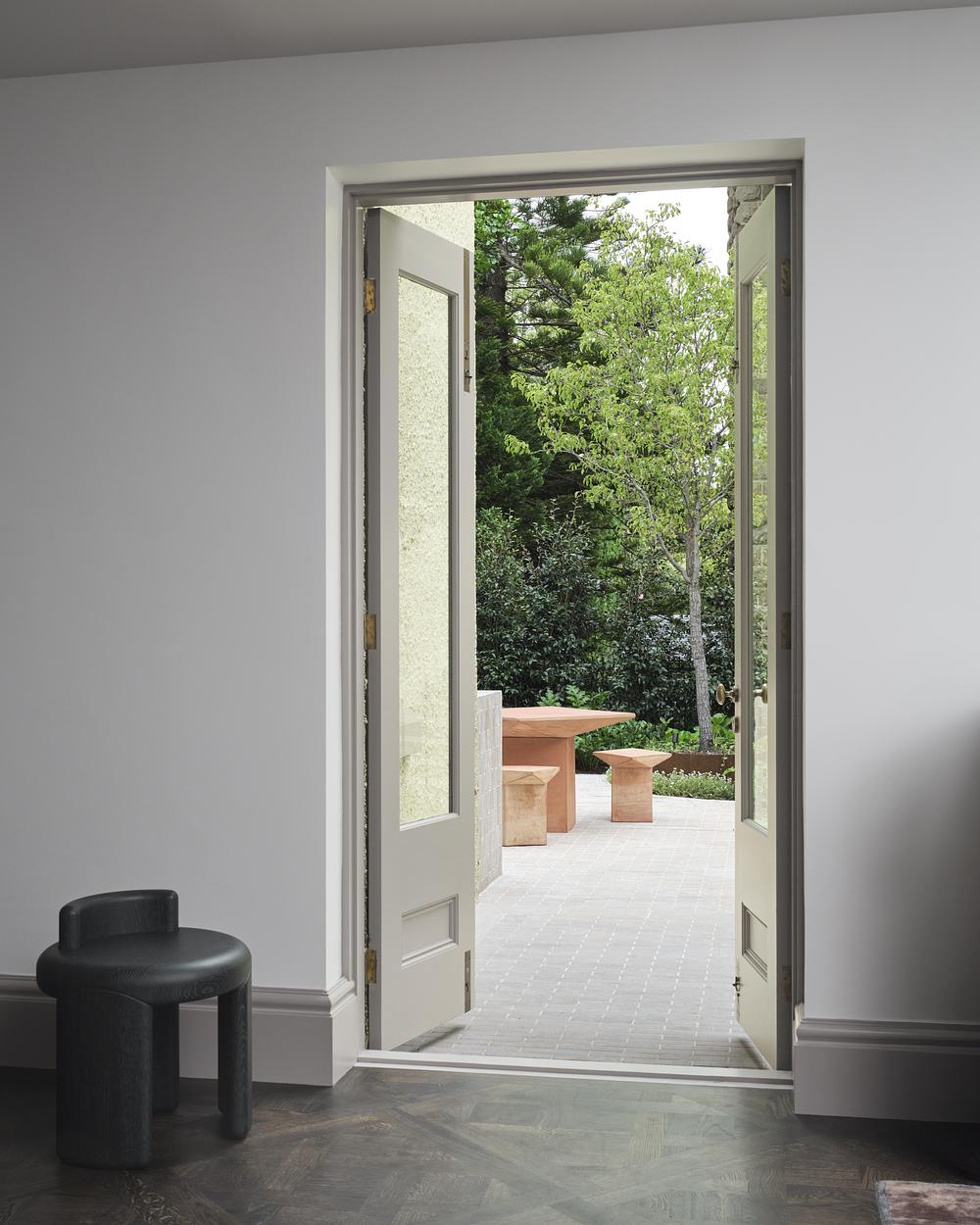 entrée vers jardin entrée vers jardin