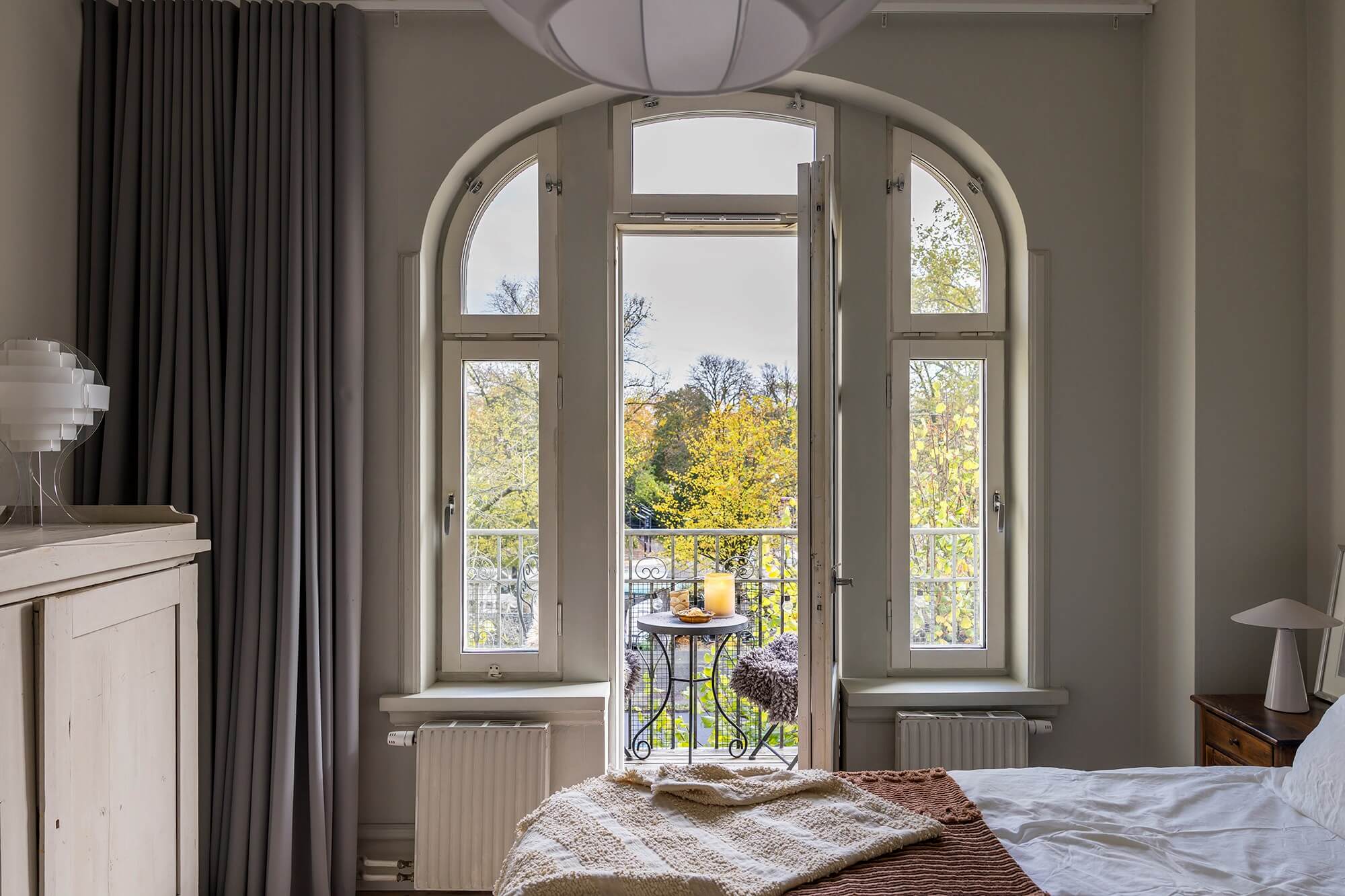 chambre tons naturels appartement ancien 62m2 avec moulures décoration scandinave chambre tons naturels appartement ancien 62m2 avec moulures décoration scandinave