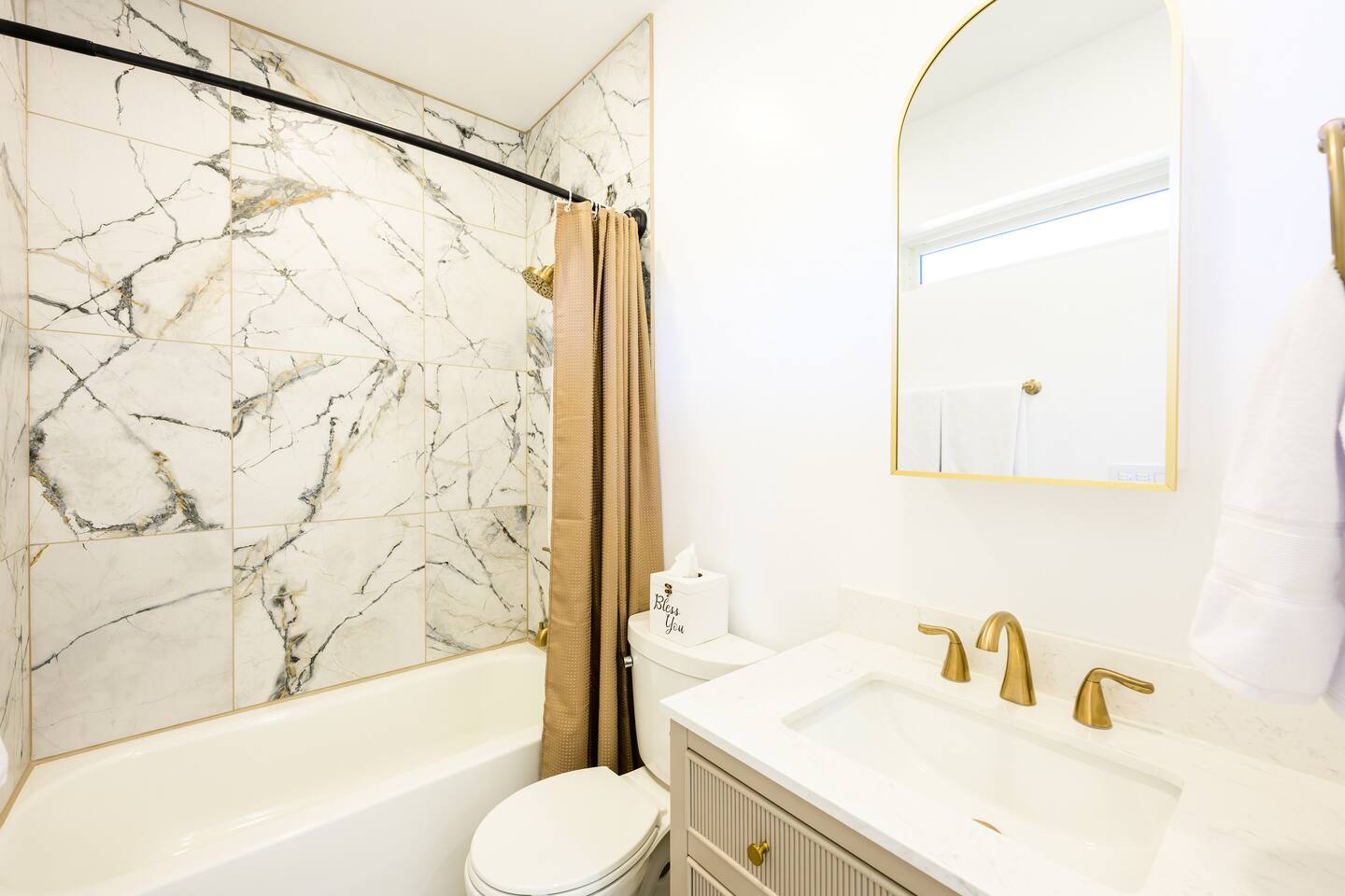 salle de bain blanche et marbre salle de bain blanche et marbre