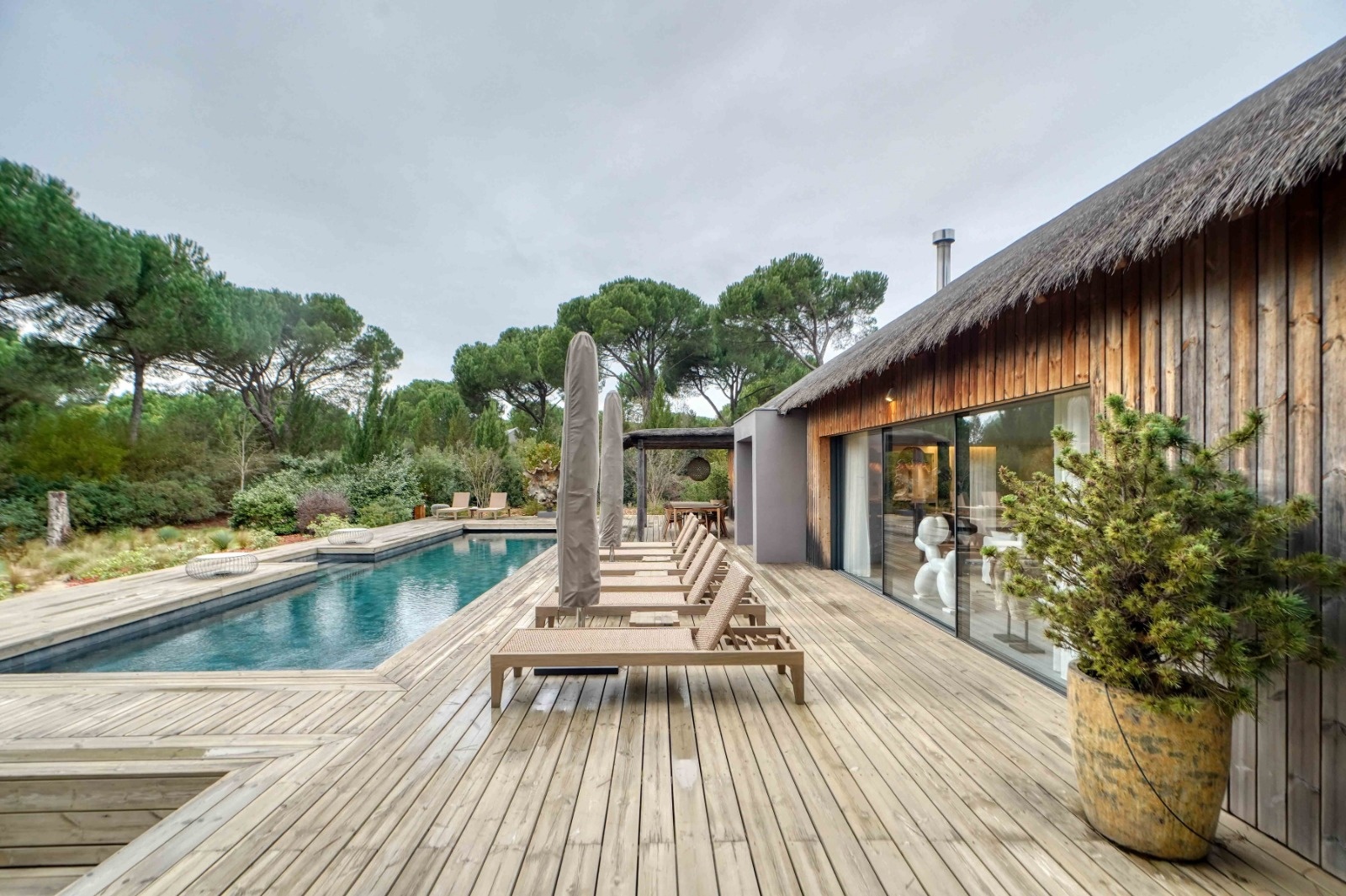 maison contemporaine avec piscine Comporta