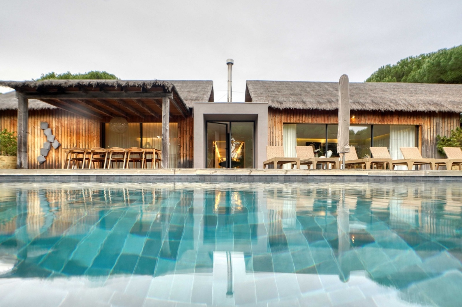 maison contemporaine avec piscine Comporta