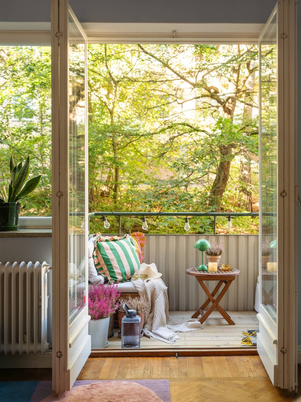 balcon appartement 45m2 décoration vintage et colorée