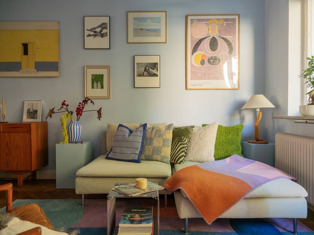 salon appartement 45m2 décoration vintage et colorée
