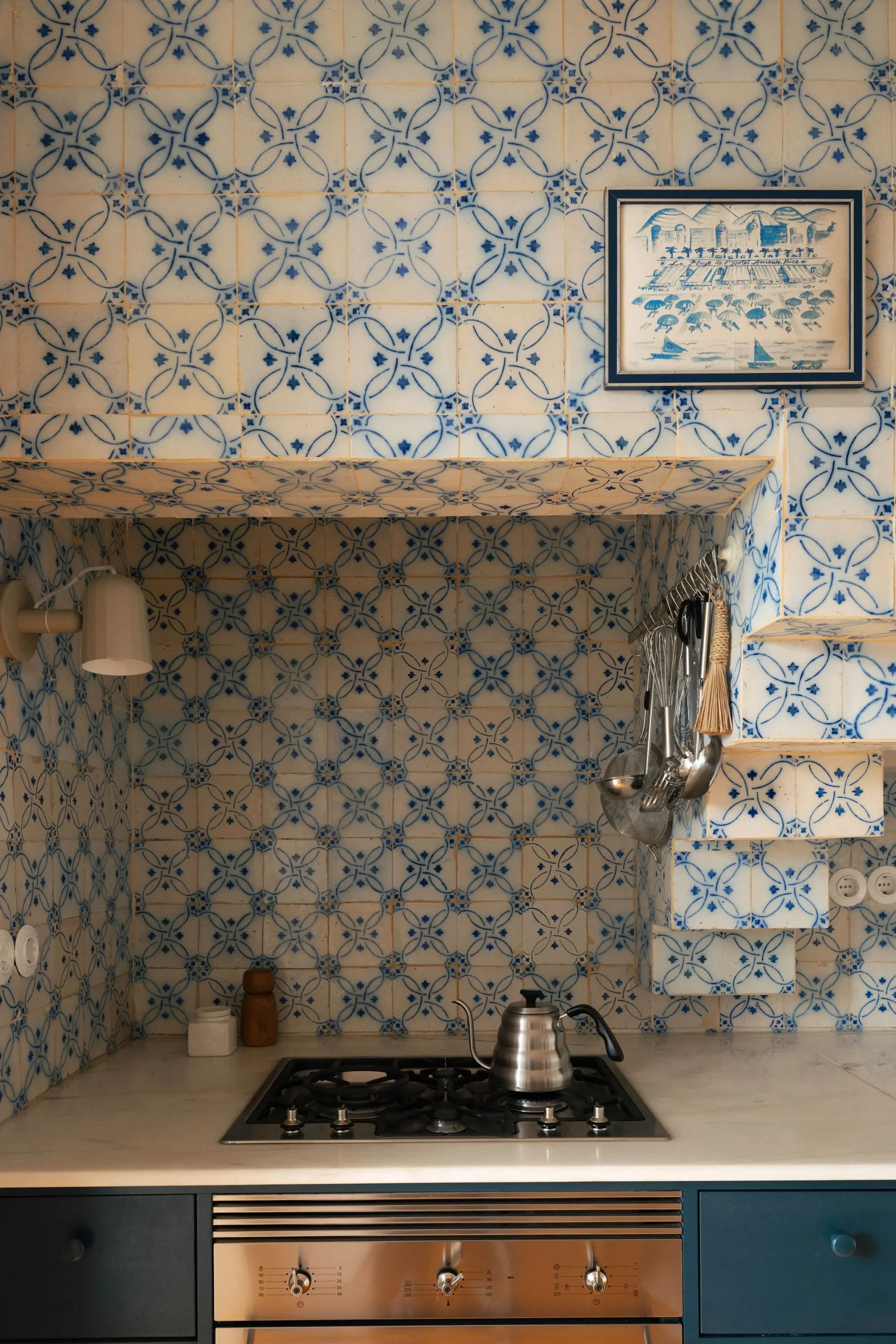 cuisine maison de ville ancienne Lisbonne décoration vintage