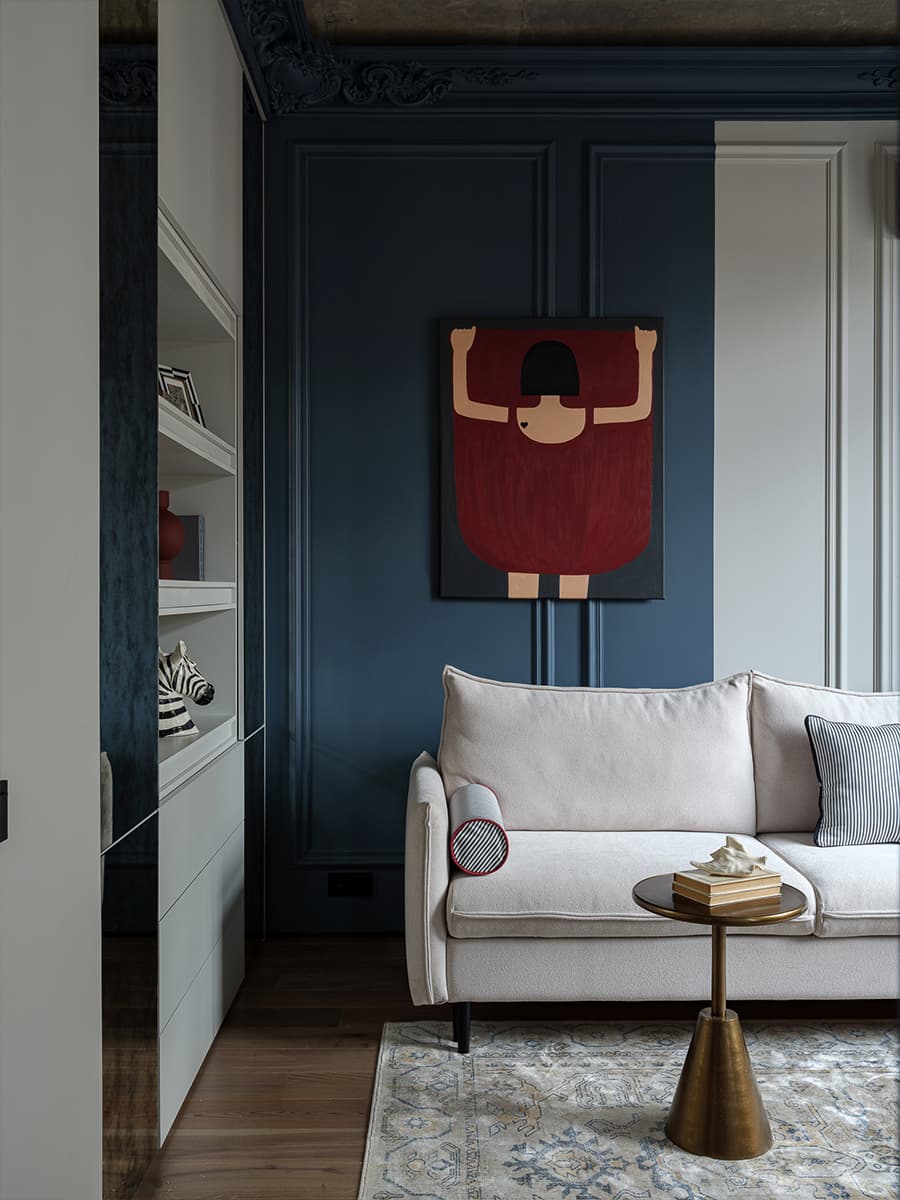 salon murs bleus plafond béton deux-pièces de 41m2 décoration contemporaine