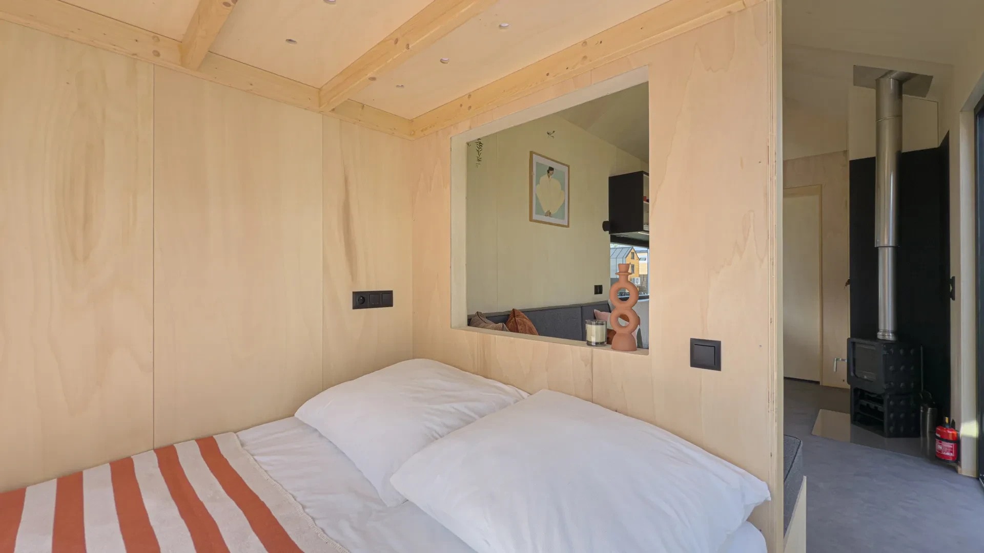 chambre mini maison mobile hors réseau Mobi Freedom de Mobi House chambre mini maison mobile hors réseau Mobi Freedom de Mobi House