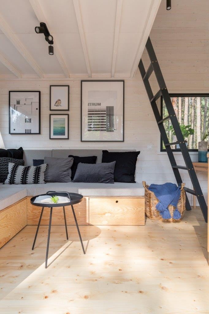 salon petite maison en bois de 20m2 Forest Tiny Smart House Polska salon petite maison en bois de 20m2 Forest Tiny Smart House Polska