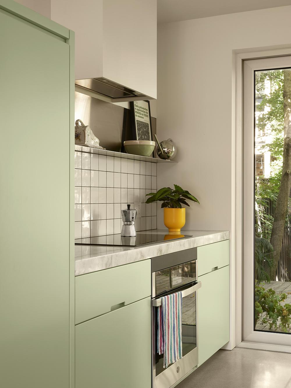 cuisine verte et bois décoration contemporaine cuisine verte et bois décoration contemporaine