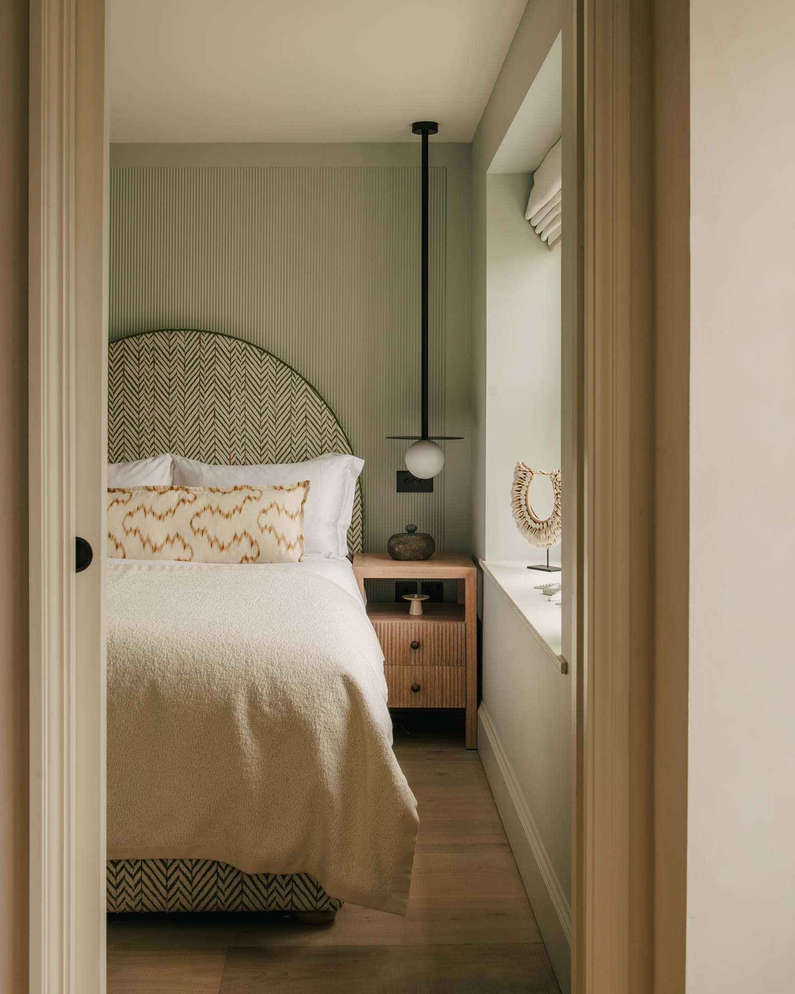 chambre décoration contemporaine beige et verte