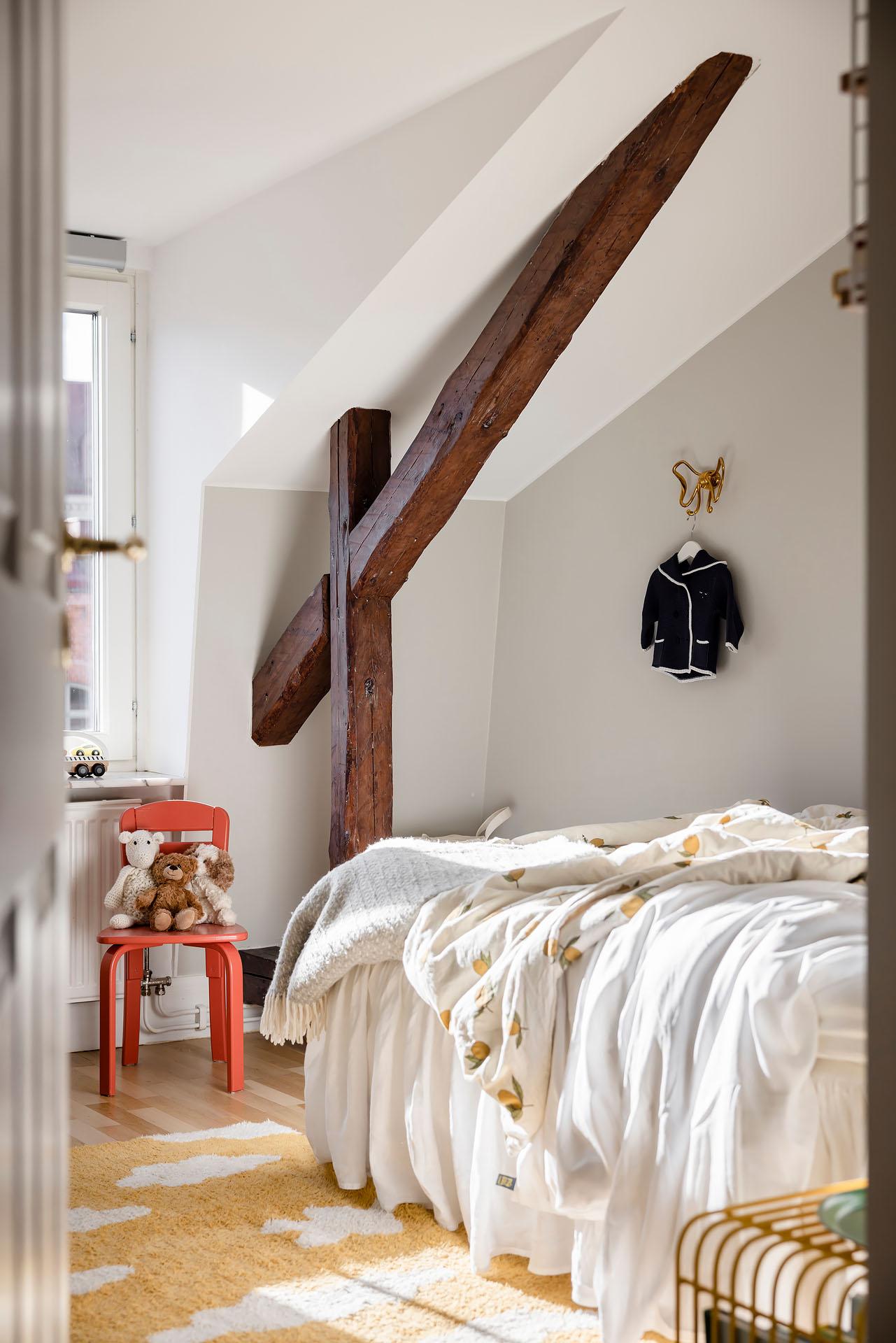 chambre décoration scandinave appartement mansardé 71m2 chambre décoration scandinave appartement mansardé 71m2