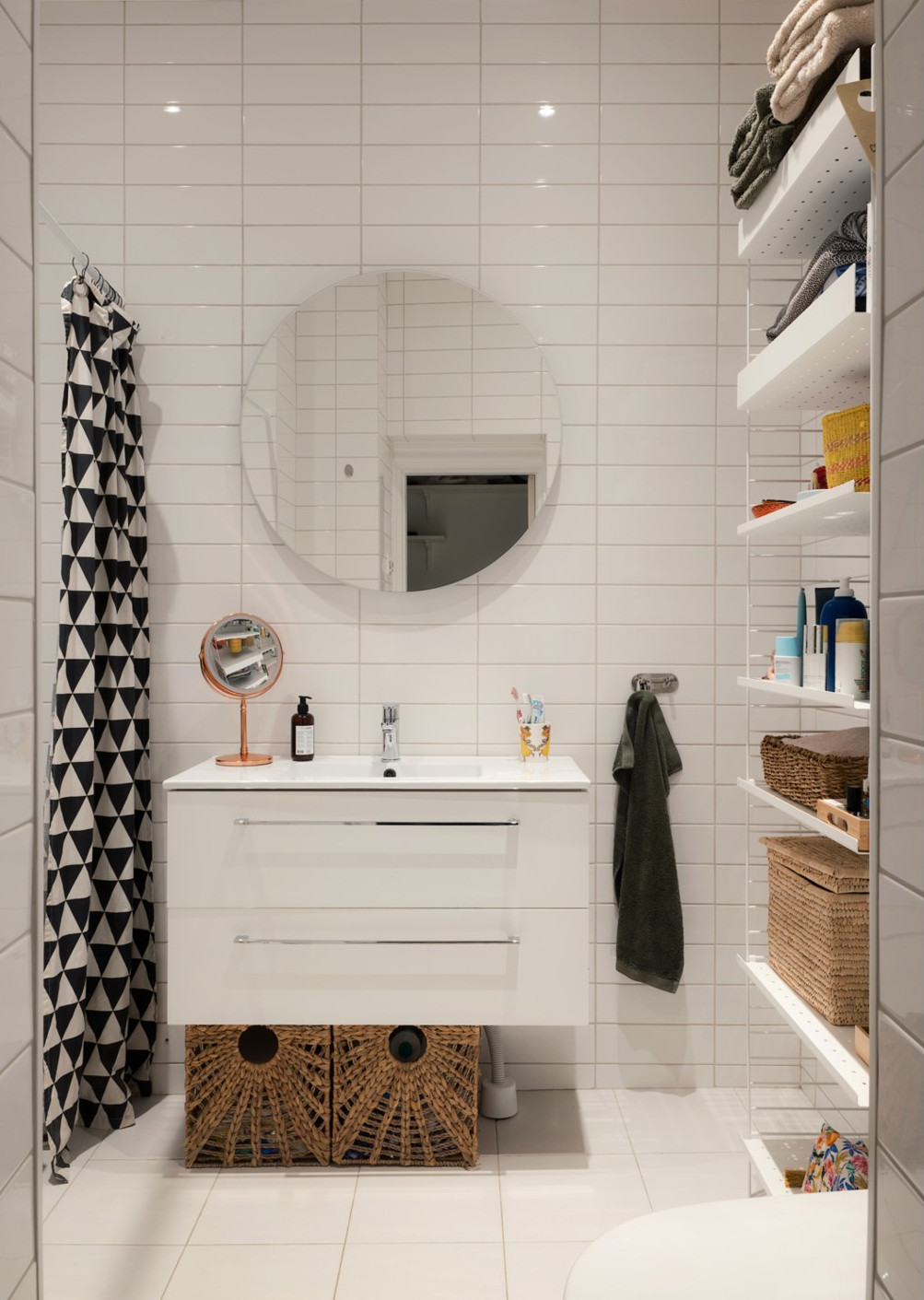 salle de bain blanche