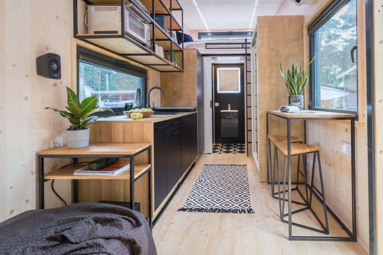 intérieur tiny house 15m2 Dark Vader Tiny Smart House intérieur tiny house 15m2 Dark Vader Tiny Smart House