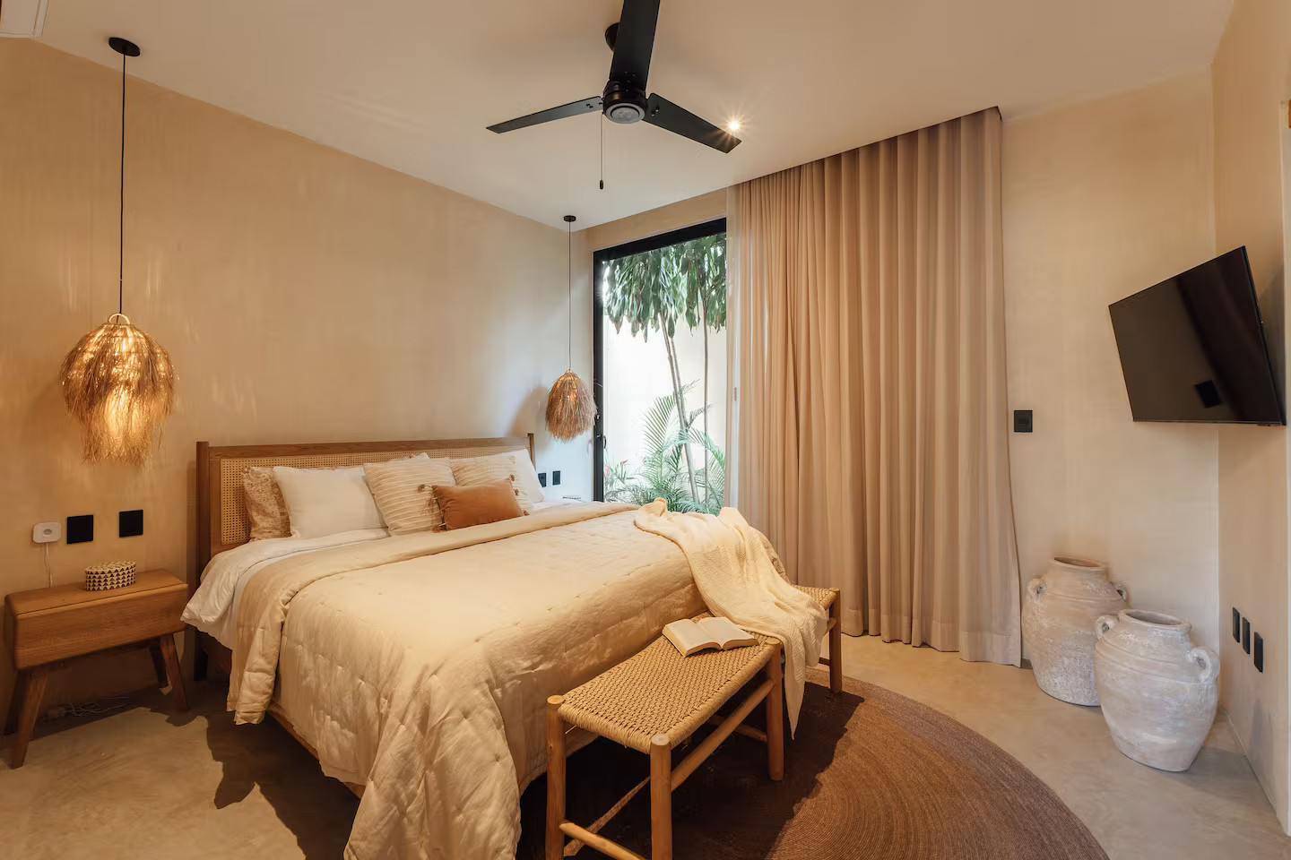 chambre couleurs naturelles décoration contemporaine maison avec piscine Tulum