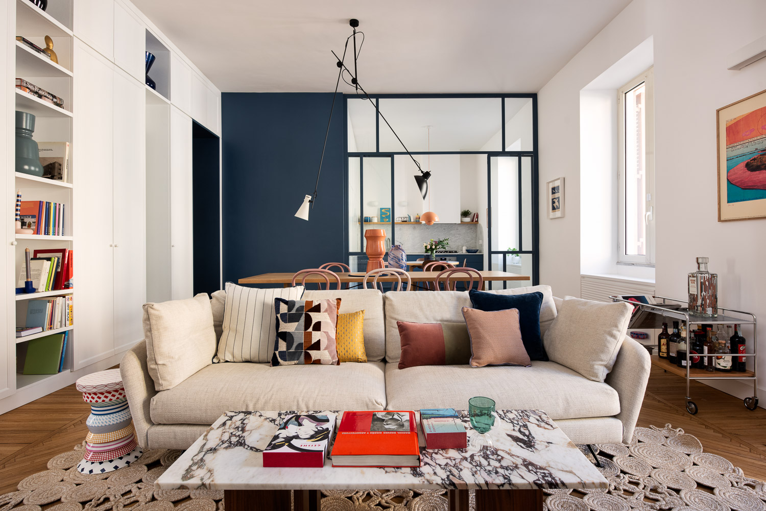 salon avec verrière pour cuisine décoration contemporaine