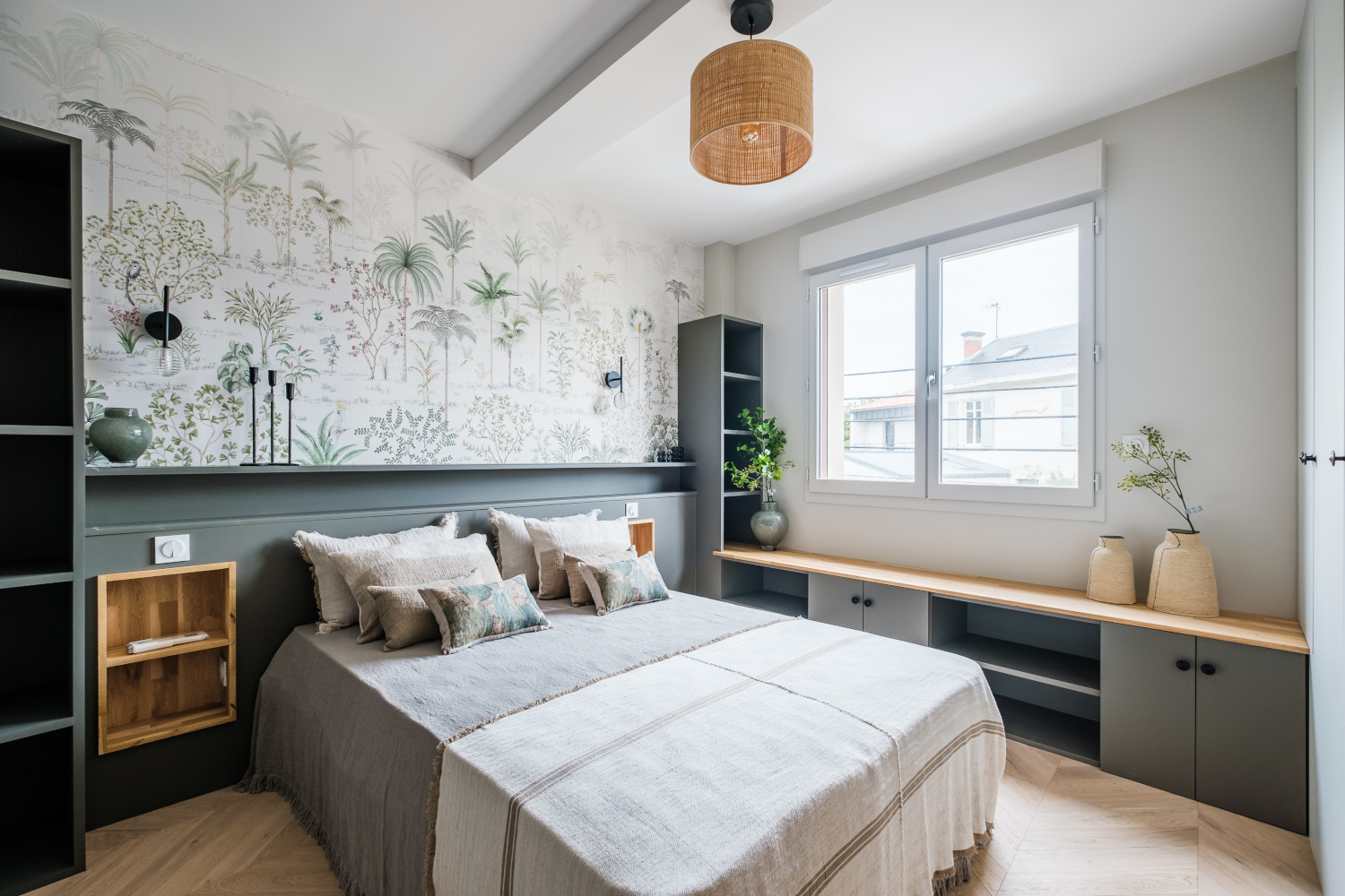 chambre papier-peint panoramique appartement La Rochelle avec terrasse décoration contemporaine