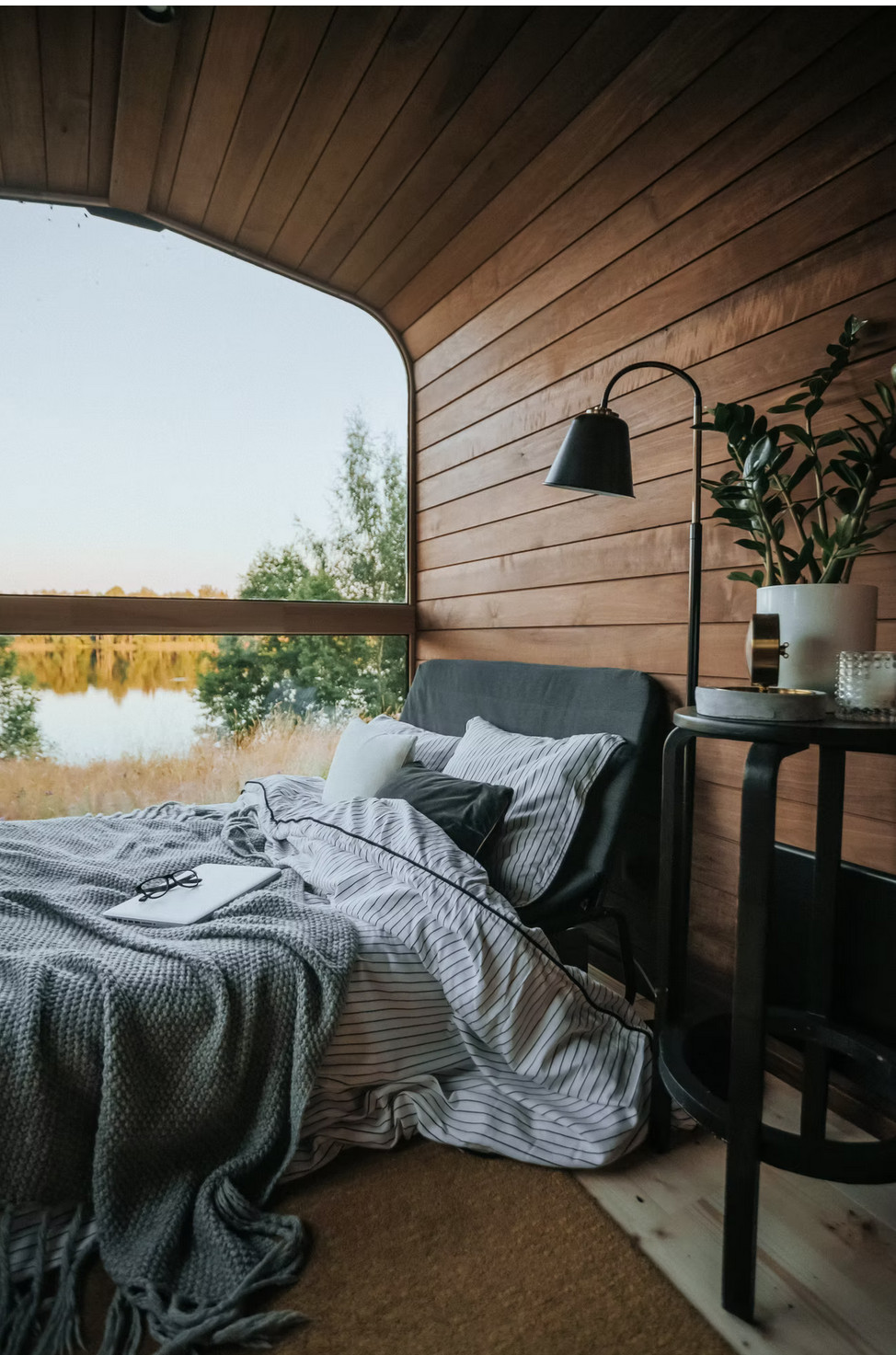 chambre tiny house 14m2 Nature Pod par Vagabond Haven