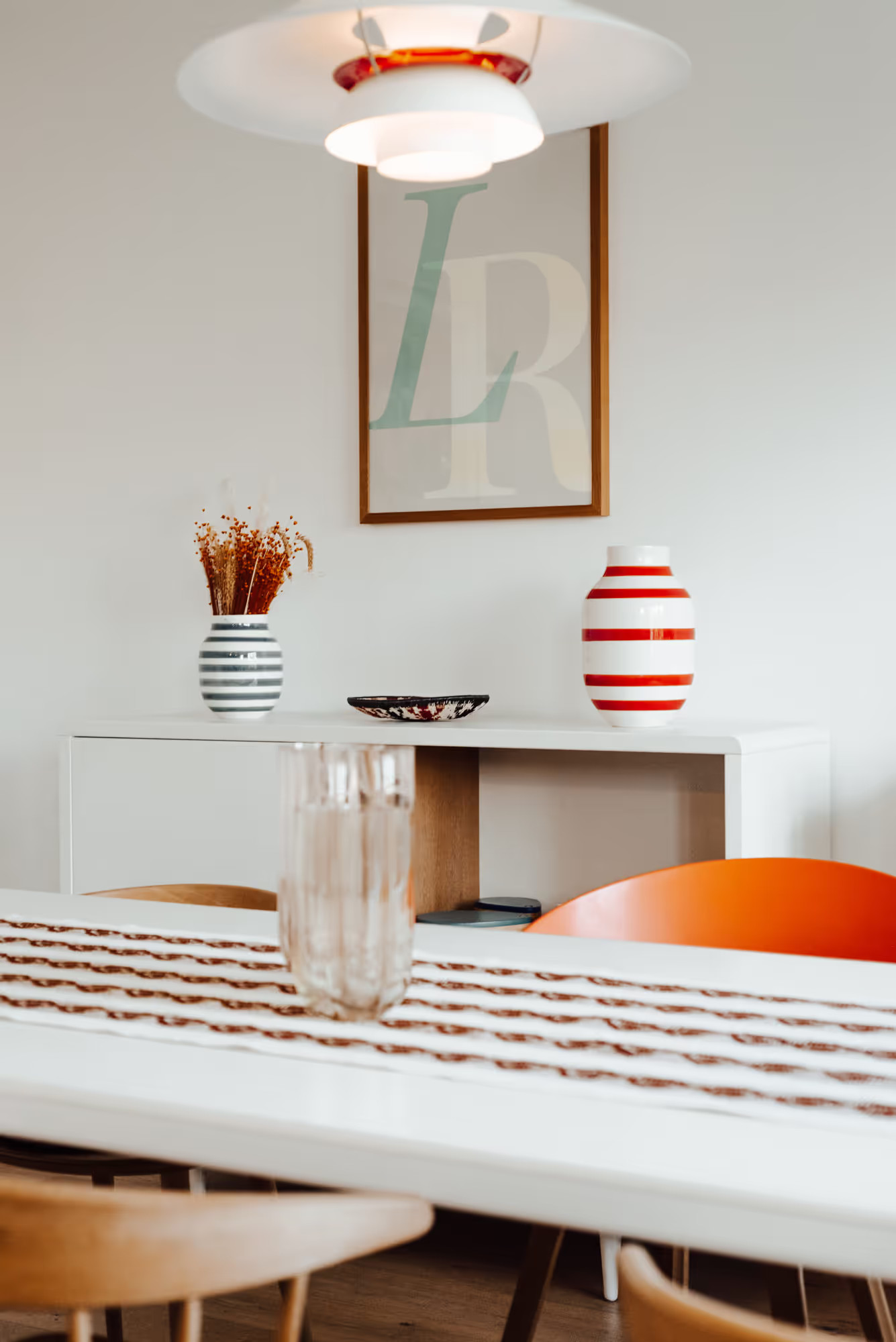 salle à manger maison rénovée La Rochelle décoration contemporaine Photo : © Audrey Boutrot
