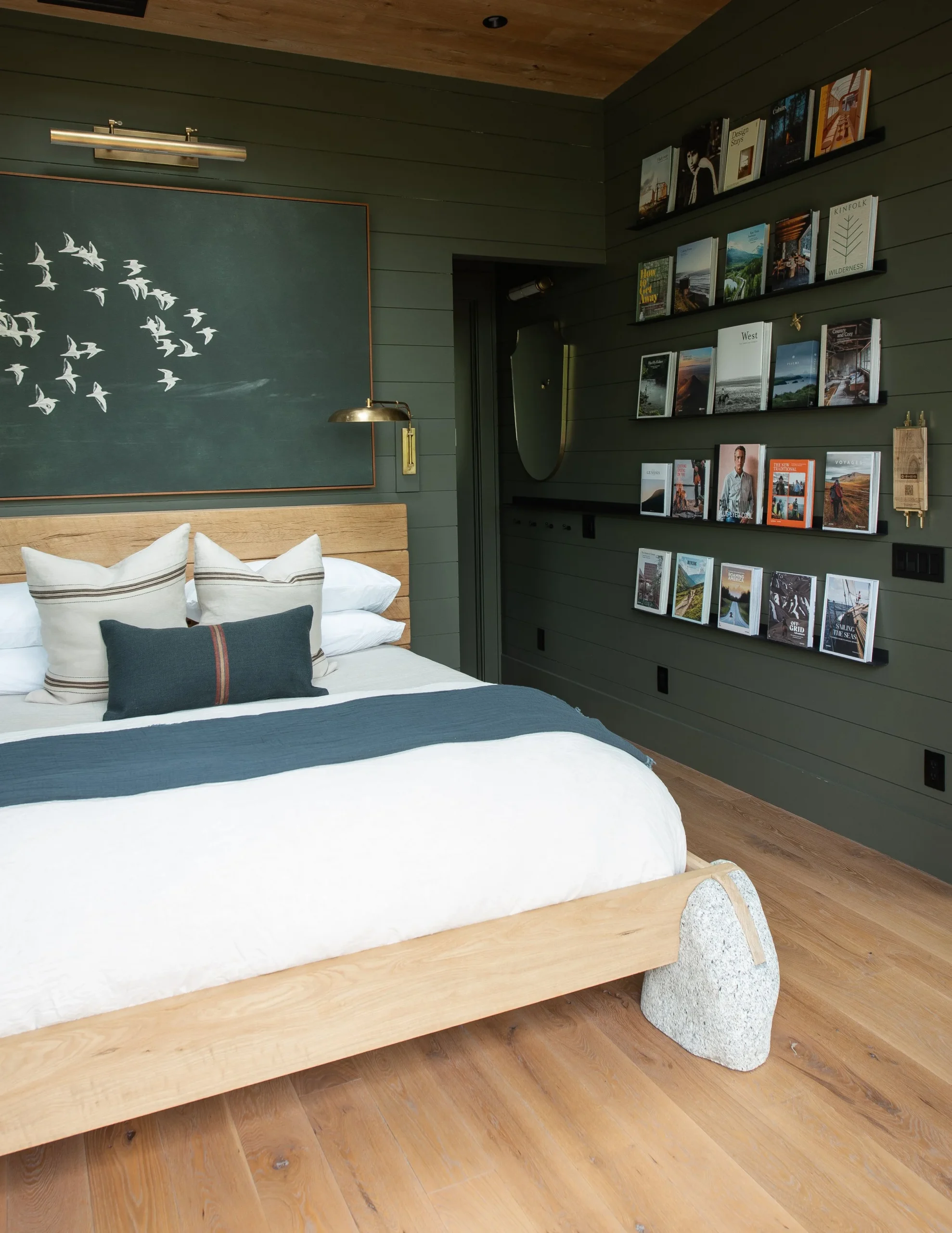 chambre cabane vitrée au milieu des arbres Hide Inn Seek Bird Nest Treehouse