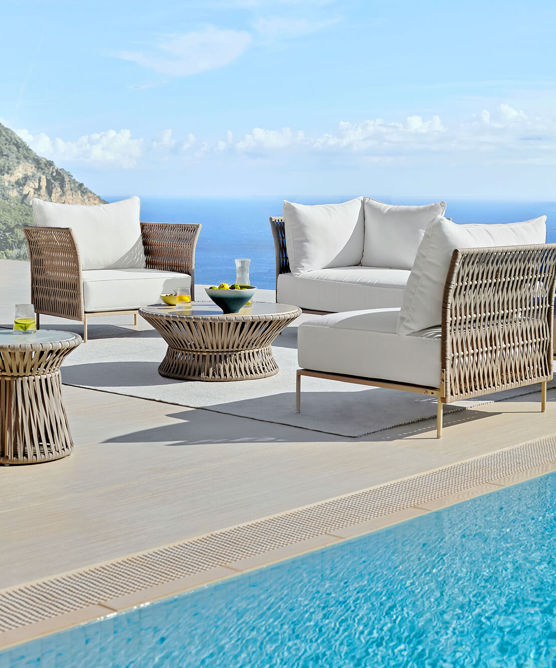 terrasse avec piscine collection Horizon Moderniste AM PM 2026 printemps/été