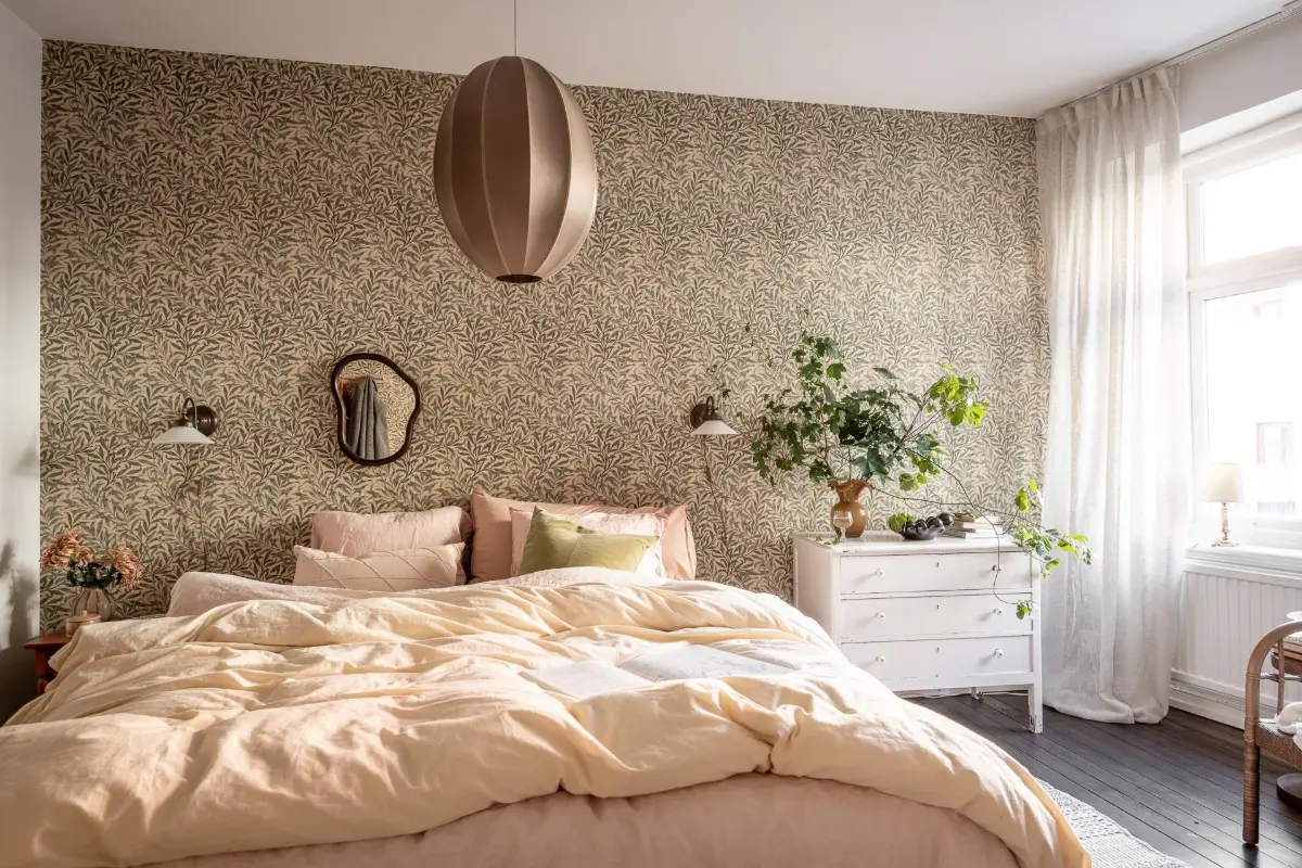 chambre papier-peint William Morris décoration scandinave
