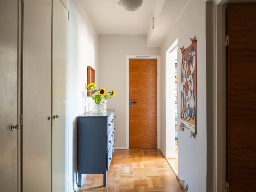 entrée appartement 44m2 décoration mid-century modern entrée appartement 44m2 décoration mid-century modern