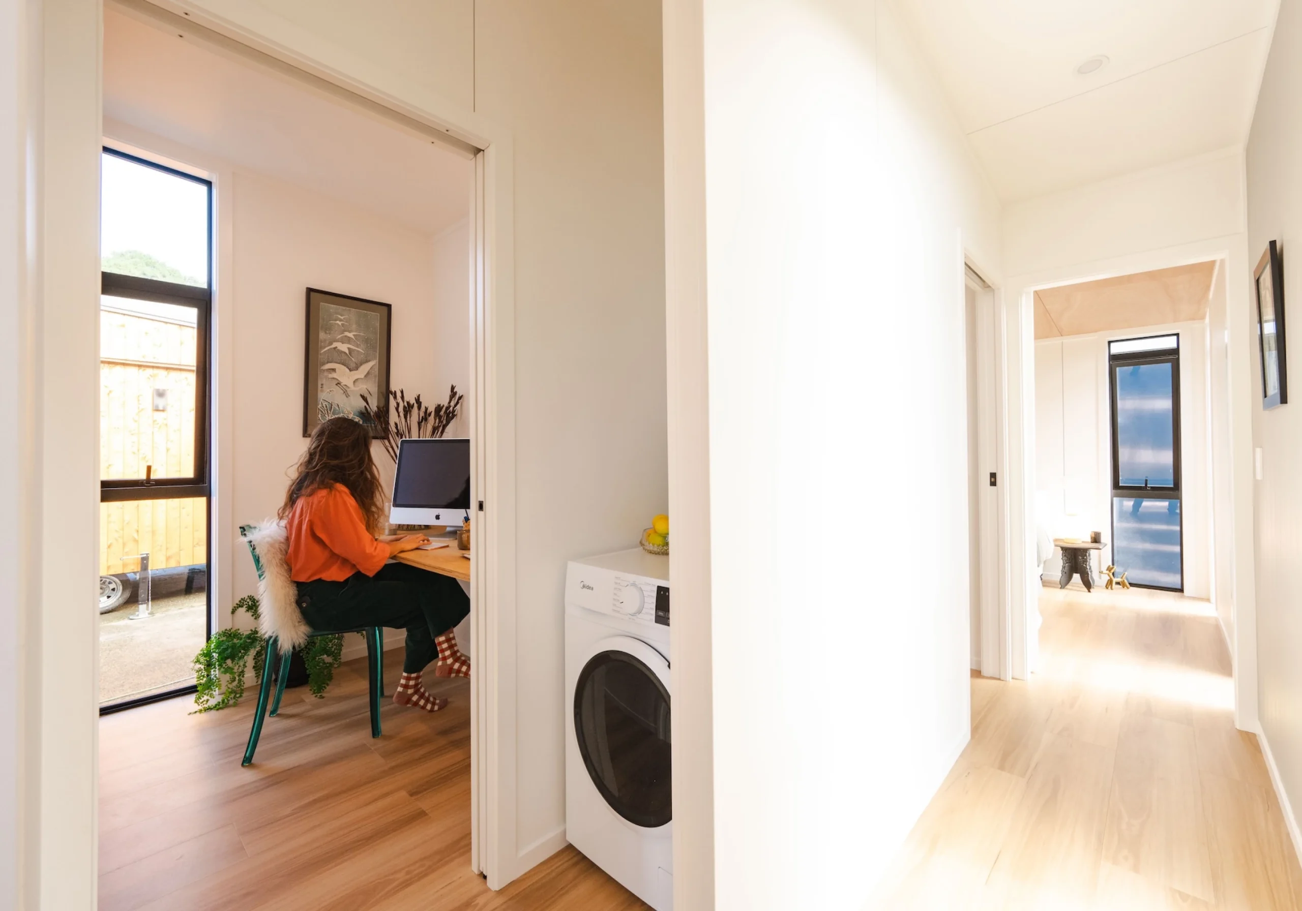 espace bureau mini maison 48m2 Abel par South Base Tiny Homes espace bureau mini maison 48m2 Abel par South Base Tiny Homes