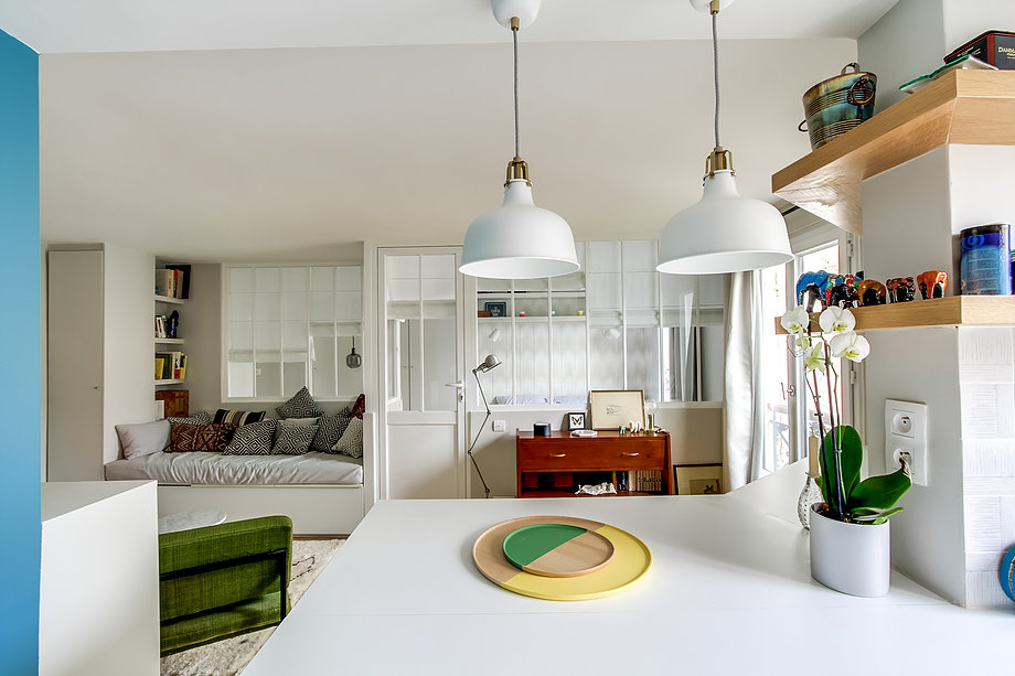 studio aménagé et transformé en deux pièces à Paris studio aménagé et transformé en deux pièces à Paris