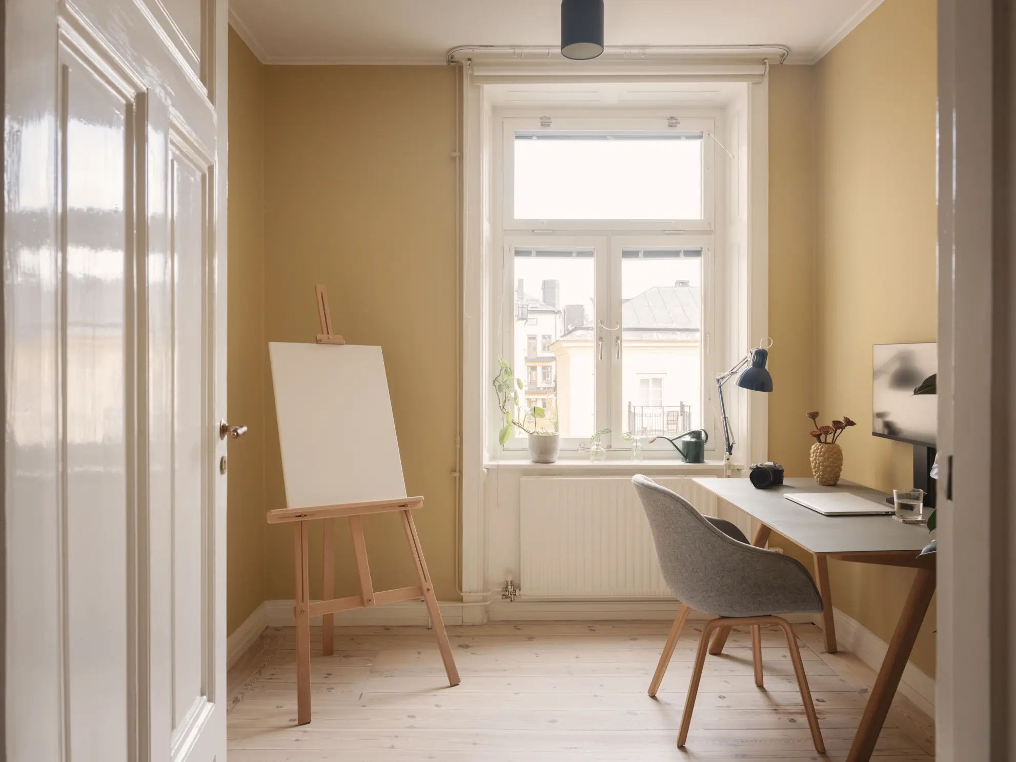 chambre bureau murs jaunes décoration contemporaine scandinave chambre bureau murs jaunes décoration contemporaine scandinave
