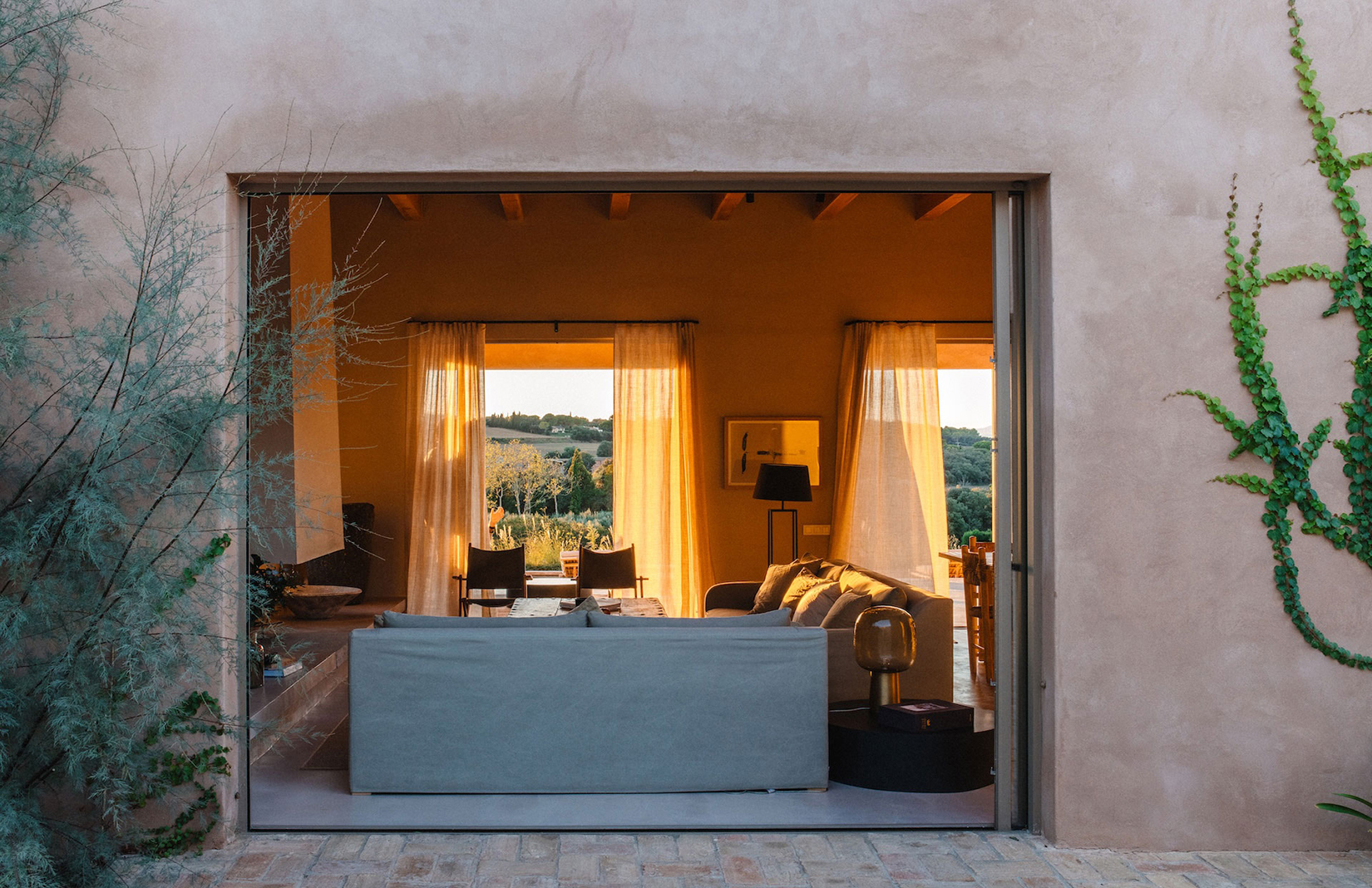 terrasse Casa Terra finca contemporaine Espagne décoration rustique chic terrasse Casa Terra finca contemporaine Espagne décoration rustique chic