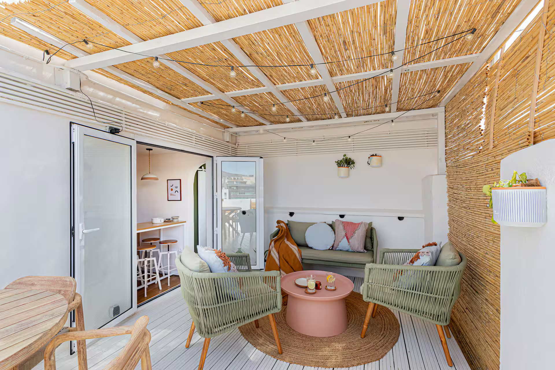 pergola avec cannisses appartement Barcelone avec terrasse en plein ciel pergola avec cannisses appartement Barcelone avec terrasse en plein ciel