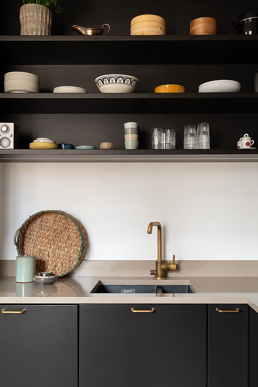 étagères ouverte dans cuisine noire décoration scandinave étagères ouverte dans cuisine noire décoration scandinave