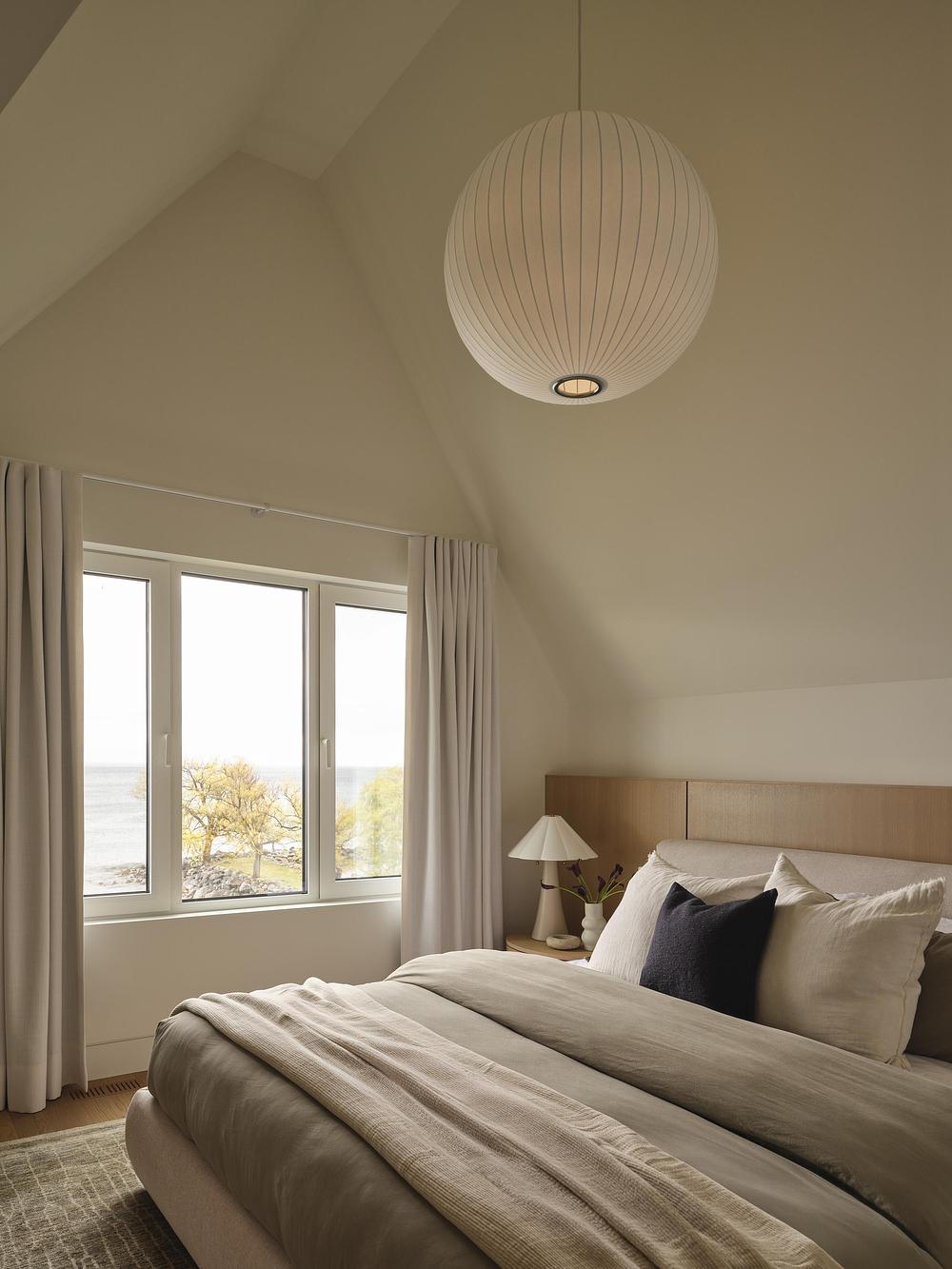 chambre décoration naturelle beige maison contemporaine face au lac Huron chambre décoration naturelle beige maison contemporaine face au lac Huron