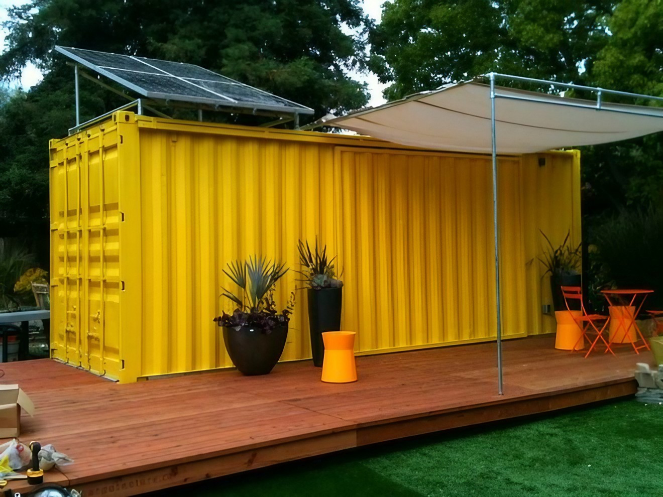 mini maison container Amazon jaune 13m2