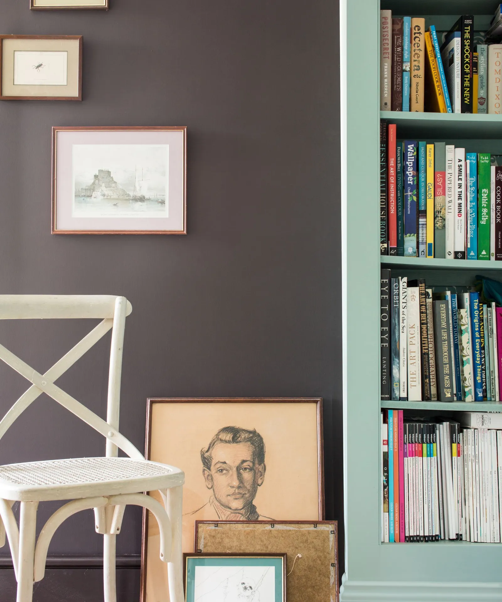 salon mur marron Farrow&Ball couleur de l'année 2026
