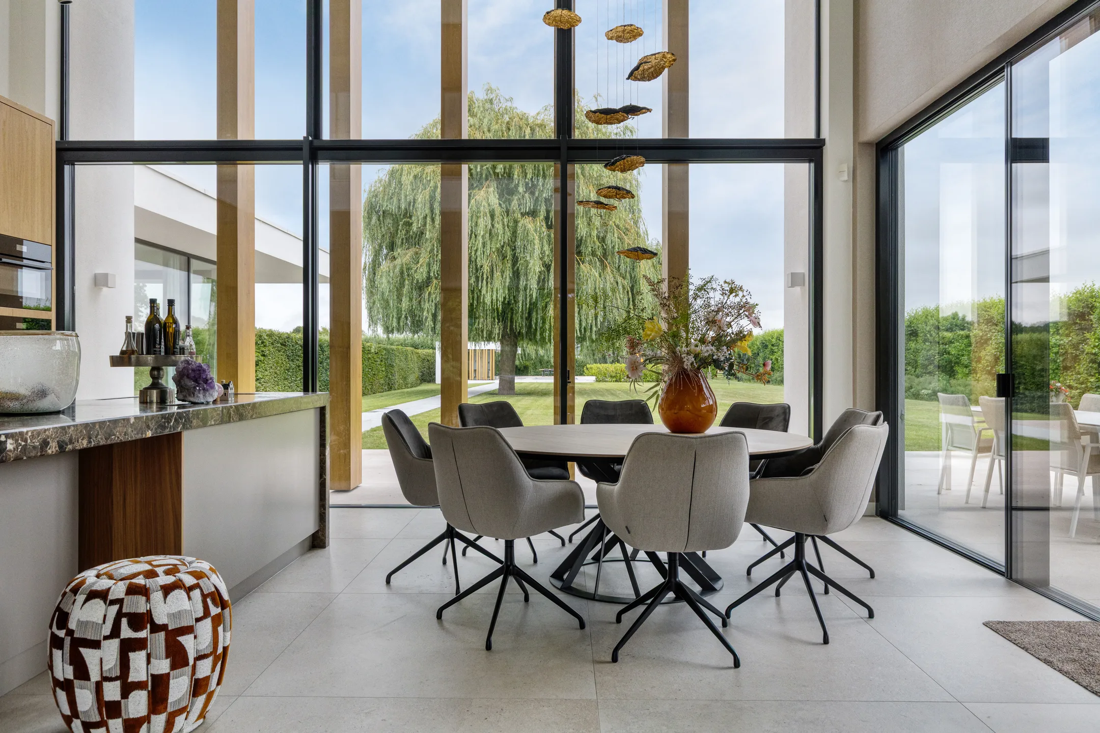 cuisine bois et salle à manger décoration grise maison design Hollande cuisine bois et salle à manger décoration grise maison design Hollande
