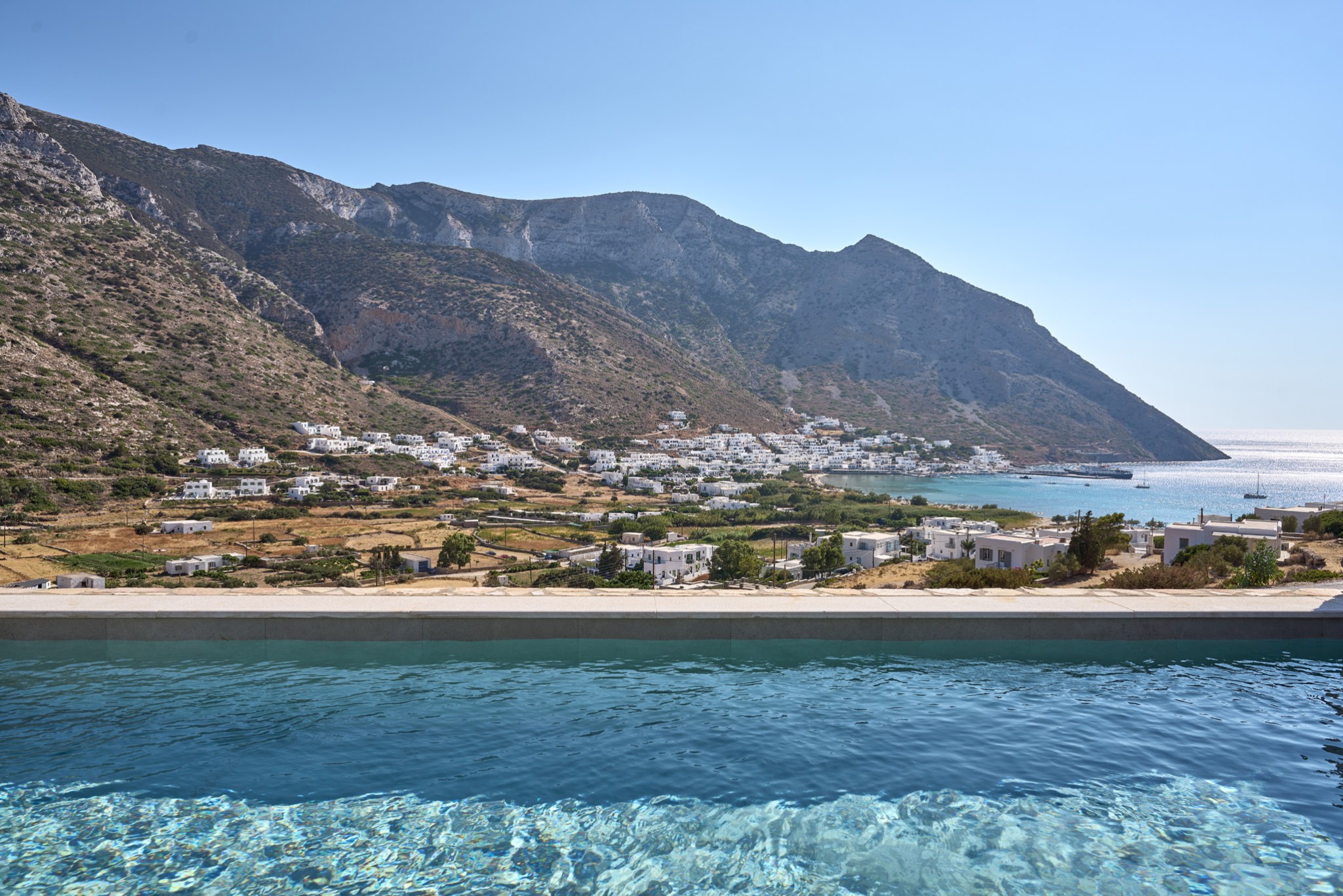 terrasse petite maison 43m2 avec piscine Grèce Cyclades
