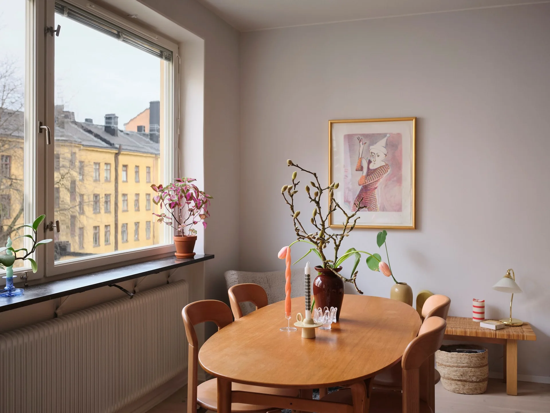 dining room colourful 54m2 Scandinavian-style flat