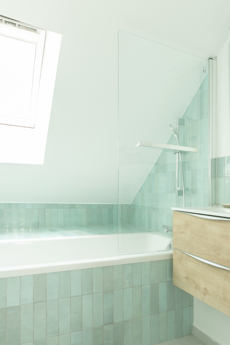 salle de bain verte maison rénovée Little Worker salle de bain verte maison rénovée Little Worker