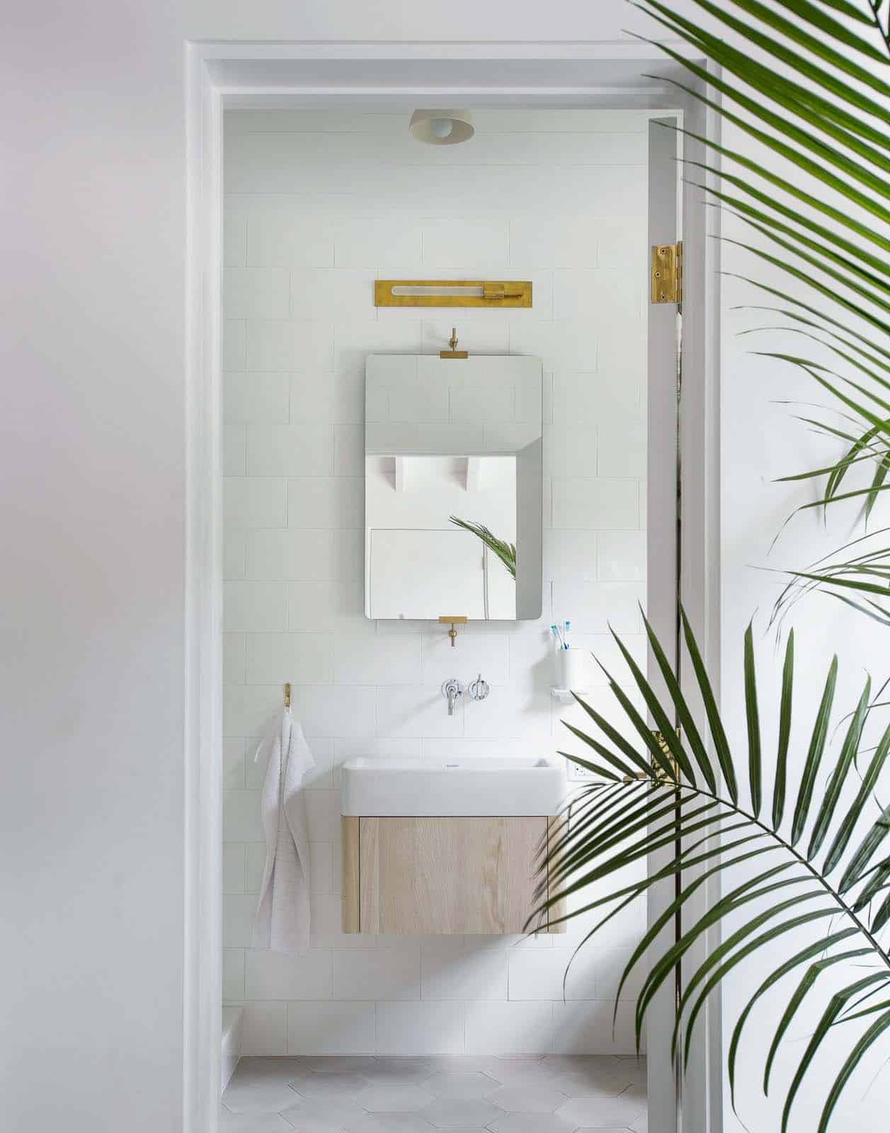 salle de bain décoration contemporaine naturelle et neutre maison de plage Hamptons