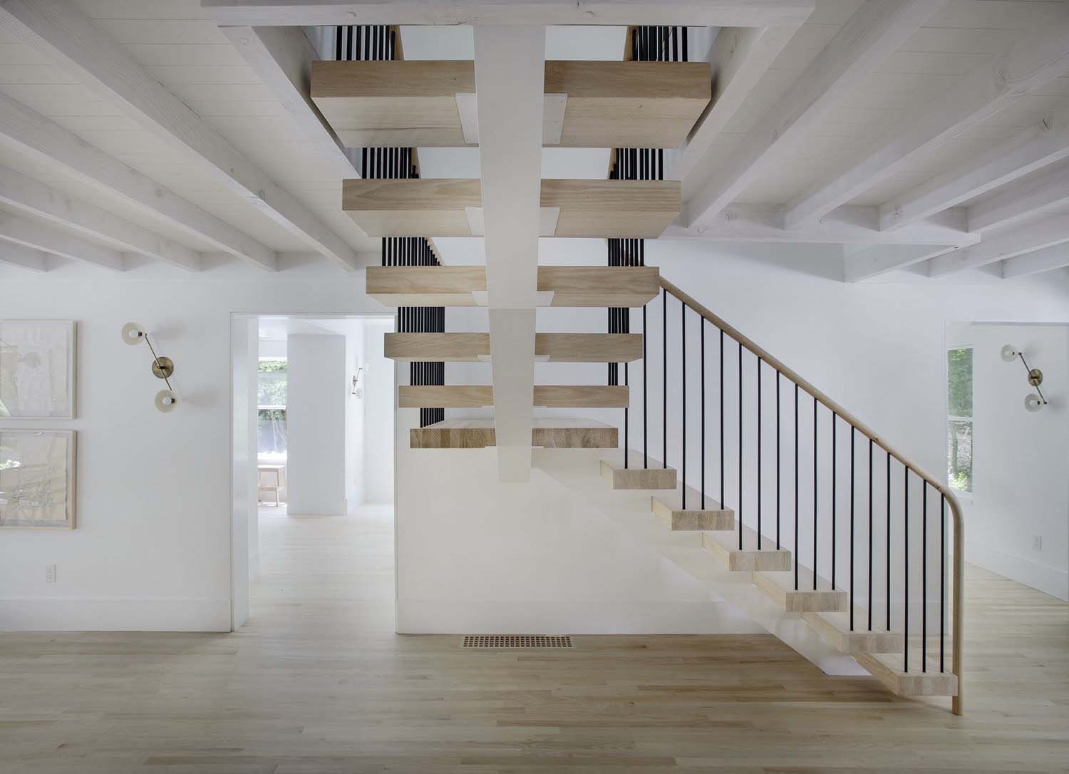 escalier décoration contemporaine naturelle et neutre maison de plage Hamptons
